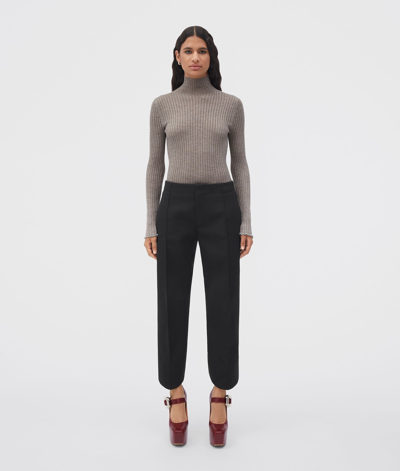 Bottega Veneta o1bcso1str0225 Silk Cashmere Ribbed Jumper in Sand Melange Size M / US 6-8 / IT 42-44 - 1 Thumbnail