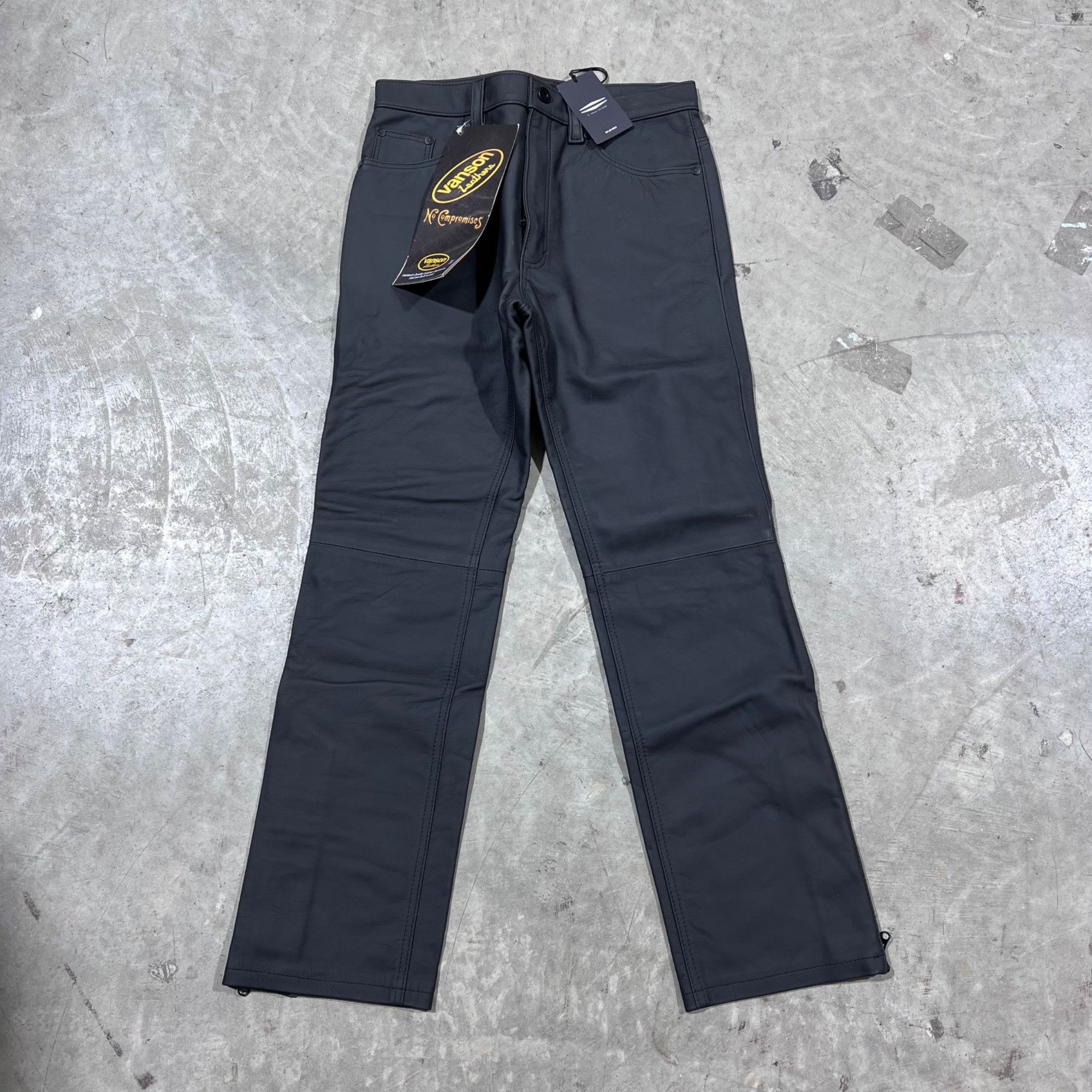 Harley Davidson $895 NWT HARLEY DAVIDSON MEN'S LEATHER JEANS 34 Size US 34 / EU 50 - 4 Thumbnail