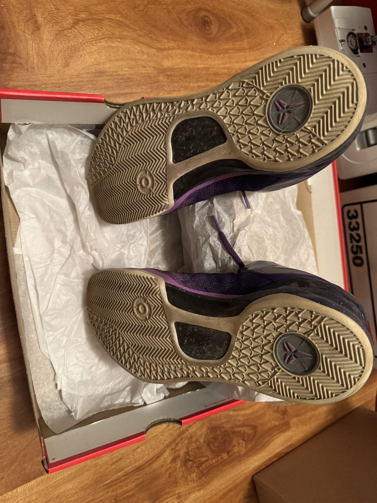 Nike Kobe 8 Court Purple Size US 11.5 / EU 44-45 - 3 Thumbnail
