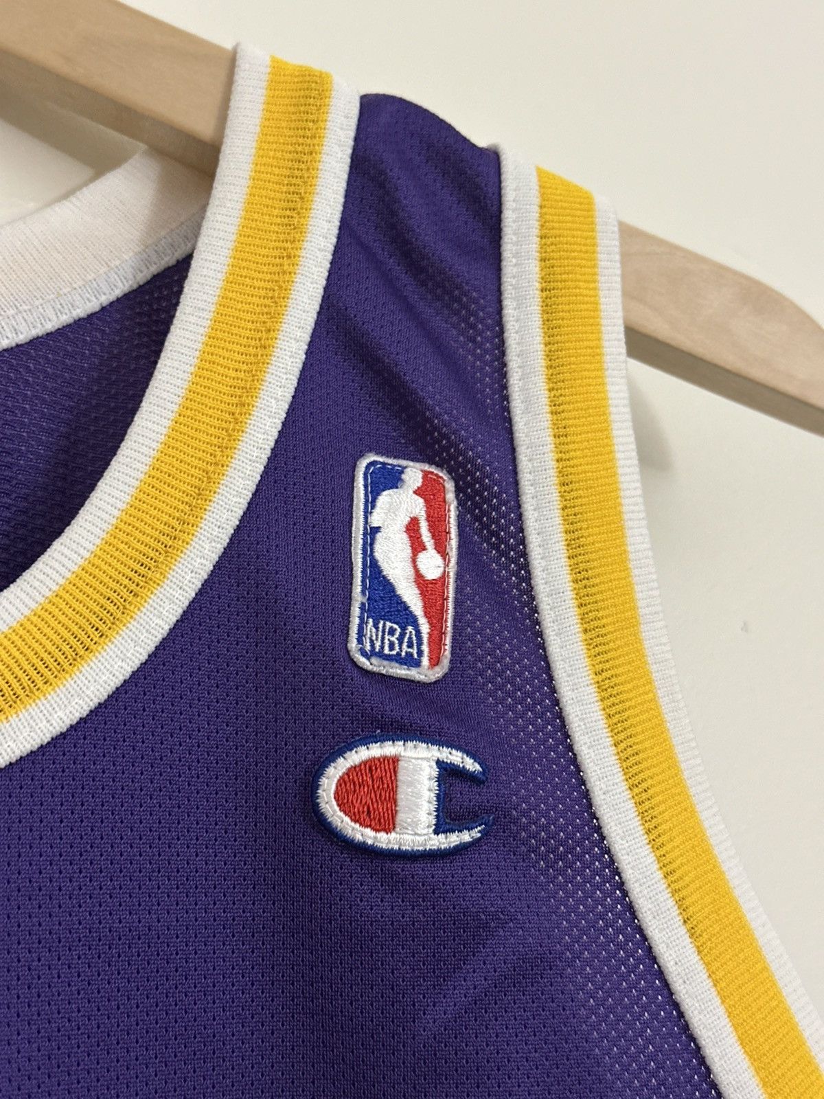 Champion Vintage 90s Nick Van Exel Los Angeles Lakers Champion Jersey Size US M / EU 48-50 / 2 - 3 Thumbnail