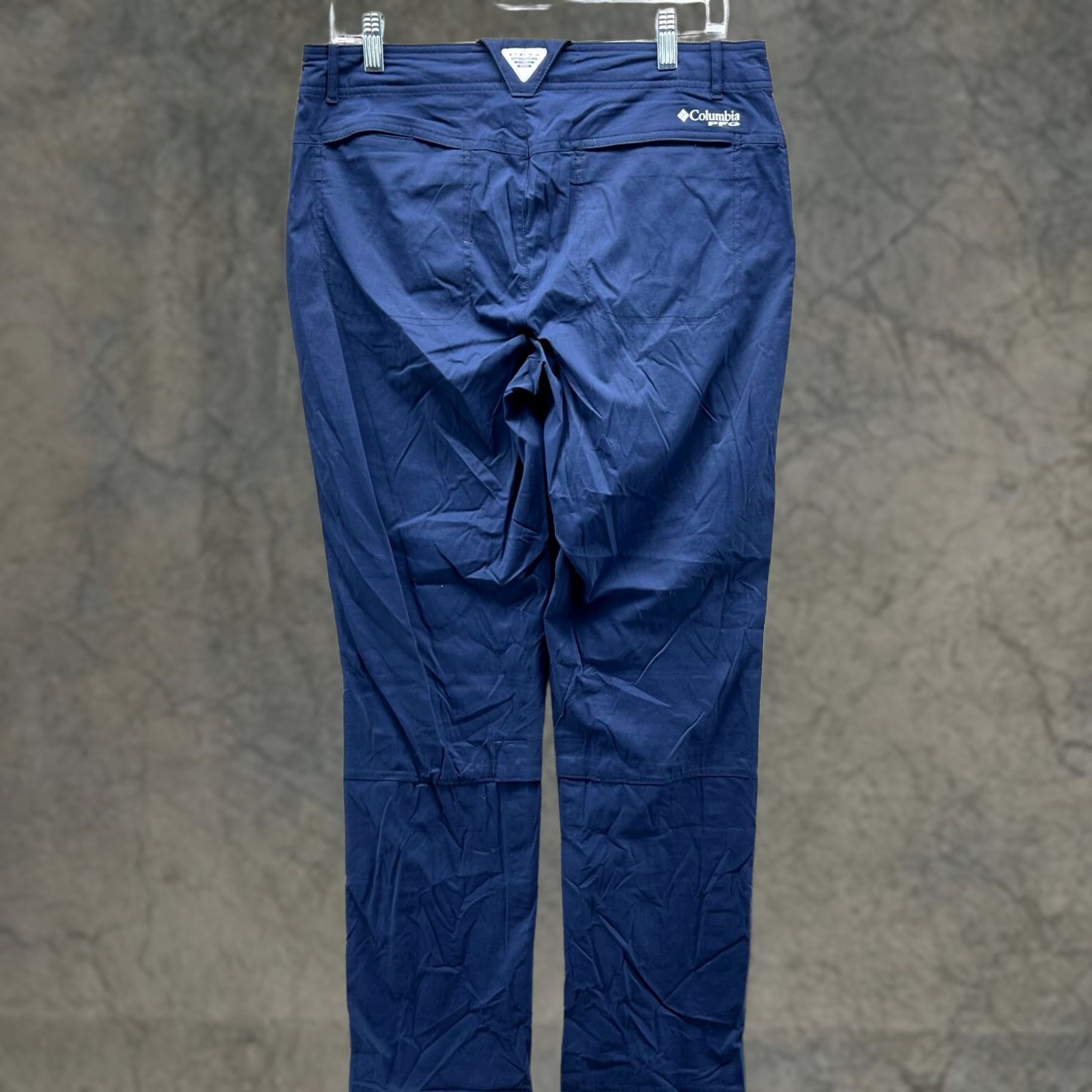 Vintage Columbia Pants Womens 10 32L Blue Chino PFG Omni Shield Outdoors Hiking Travel Pants Casual Womens 10 32L Blue Chino Bit Size 24" / US 00 / IT 34 - 1 Thumbnail