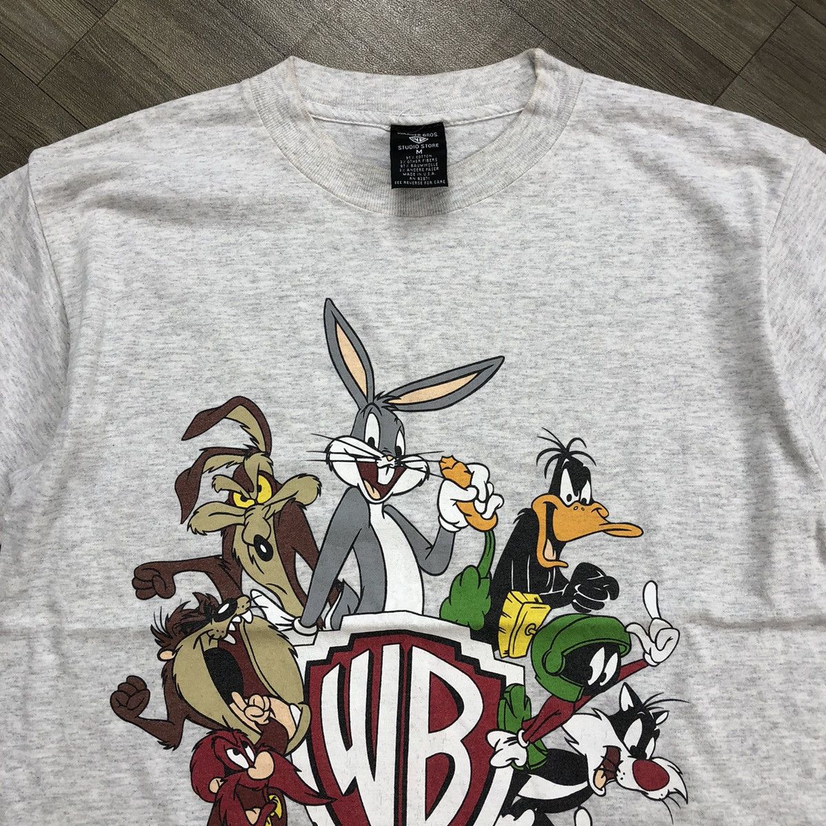 Vintage × Warner Bros Vintage 1996s Warner Bros Looney Tunes Tazmania Tee Size US M / EU 48-50 / 2 - 2 Thumbnail