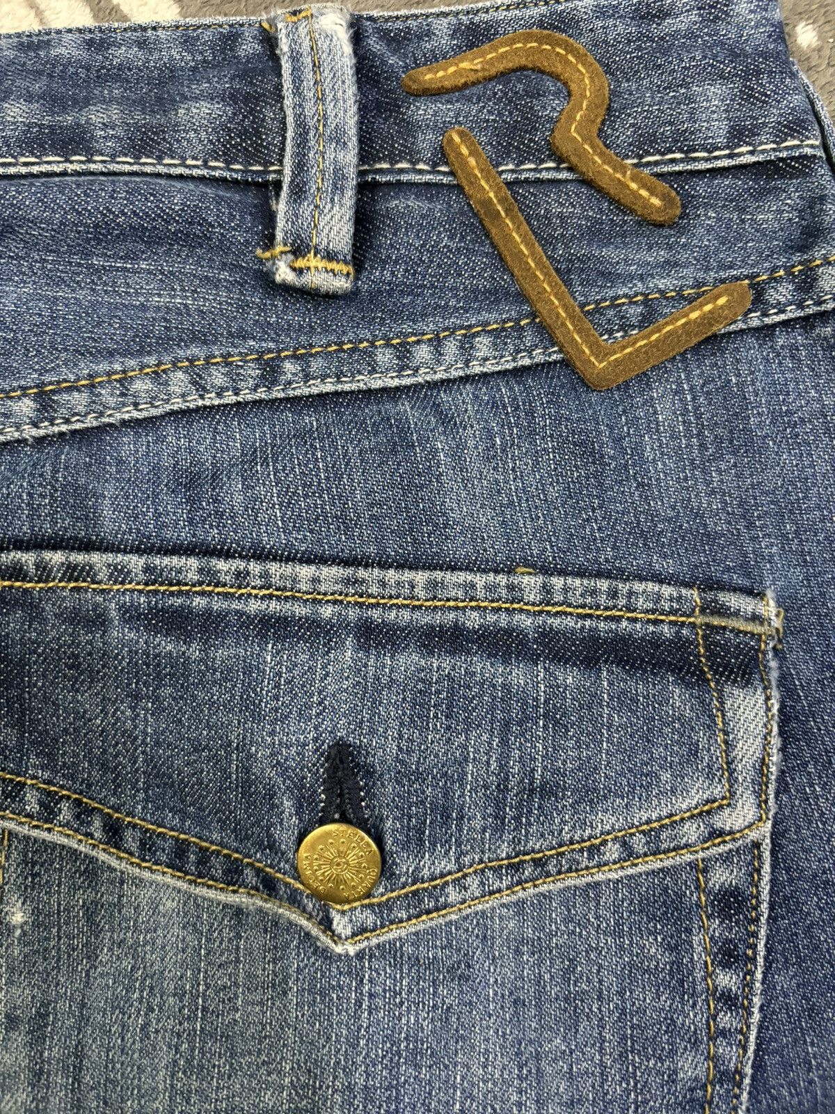Ralph Lauren Vintage Ralph Lauren Button Fly Blue Faded Loose Fit Jeans Size US 32 / EU 48 - 16 Thumbnail