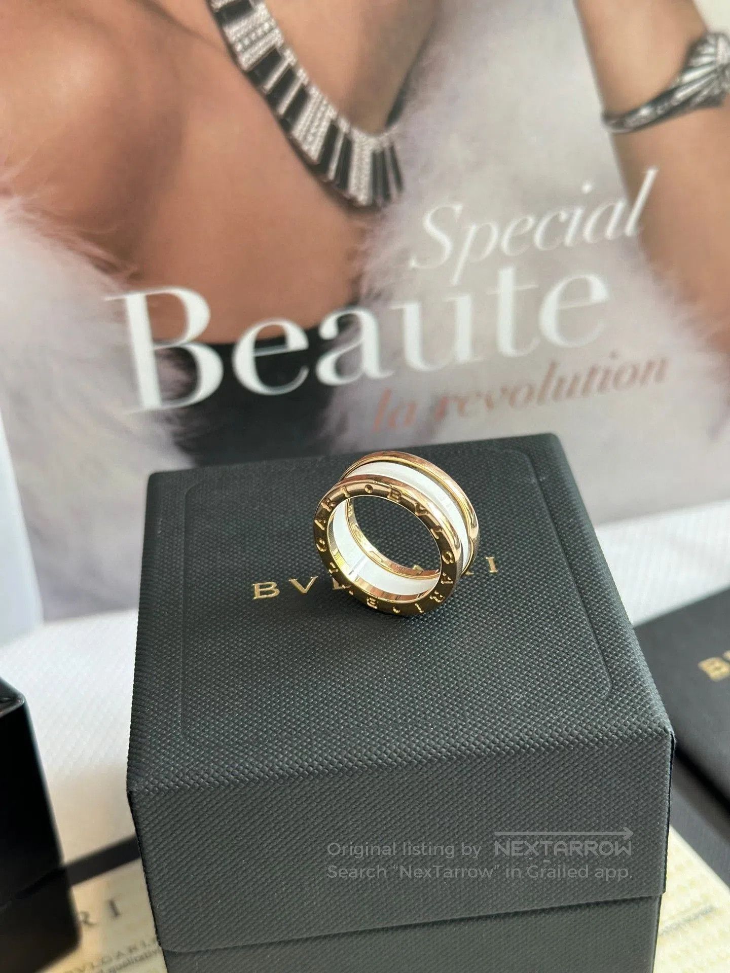 Bvlgari Bvlgari White Ceramic Ring. Size ONE SIZE - 5 Thumbnail