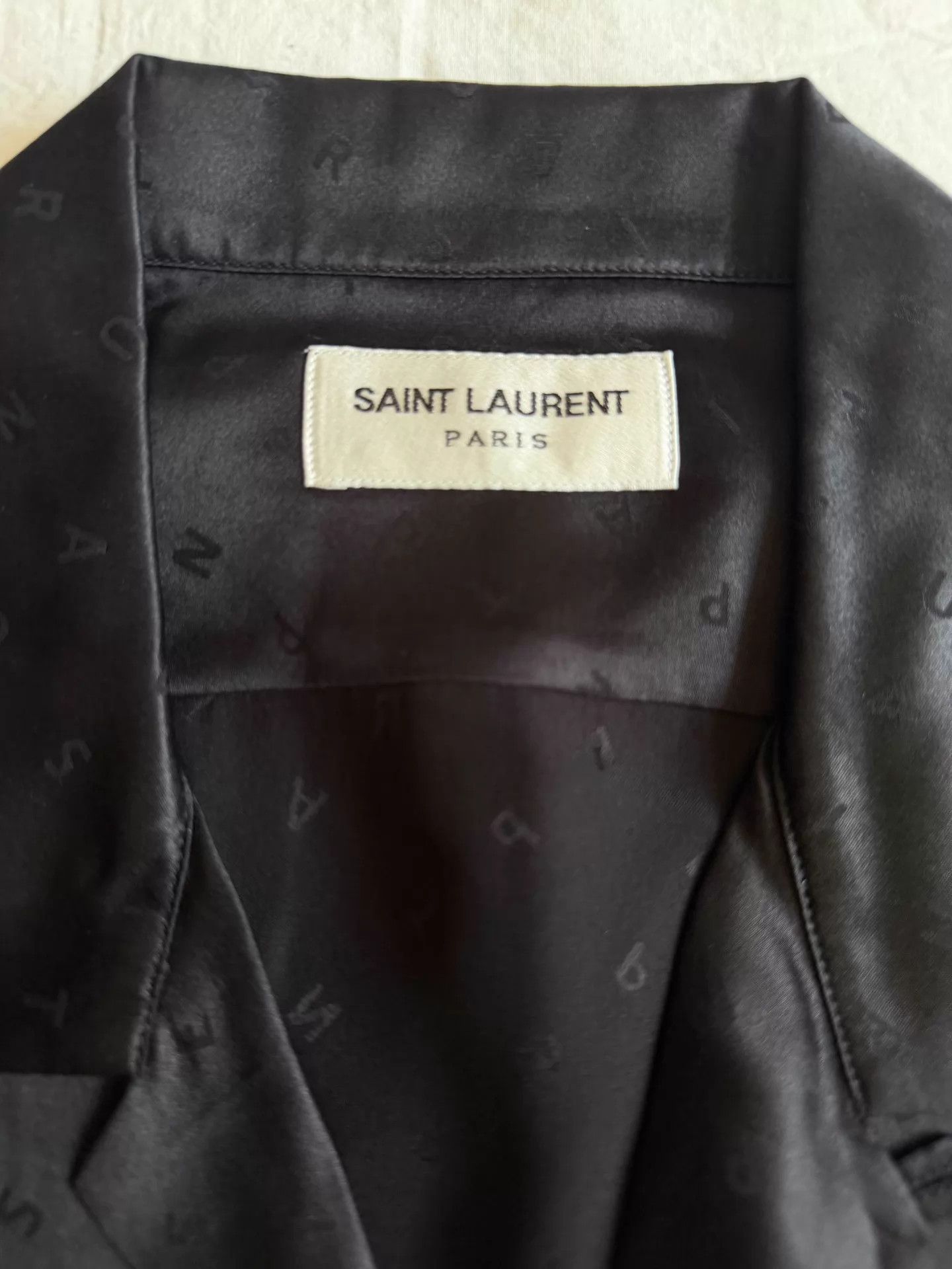Saint Laurent Paris Saint Laurent Silk Printed Short-Sleeve Shirt Ｑ23 Size US L / EU 52-54 / 3 - 2 Thumbnail