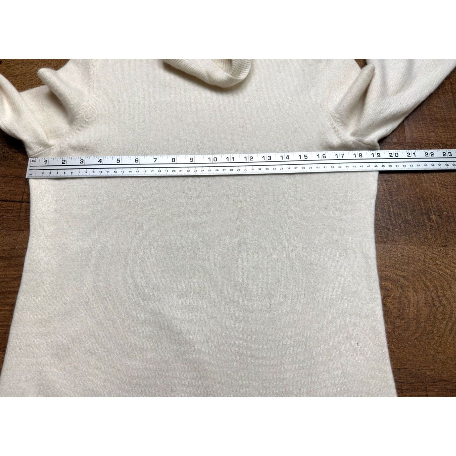 Talbots TALBOTS 100% Cashmere Turtleneck Sweater Cream XL Women’s Knit Pullover Long Sleeve Size XL / US 12-14 / IT 48-50 - 6 Thumbnail