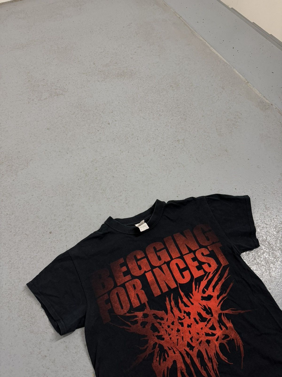 Band Tees Cattle Decapitation Begging For Incest Rock Band T-Shirt Size US S / EU 44-46 / 1 - 5 Thumbnail