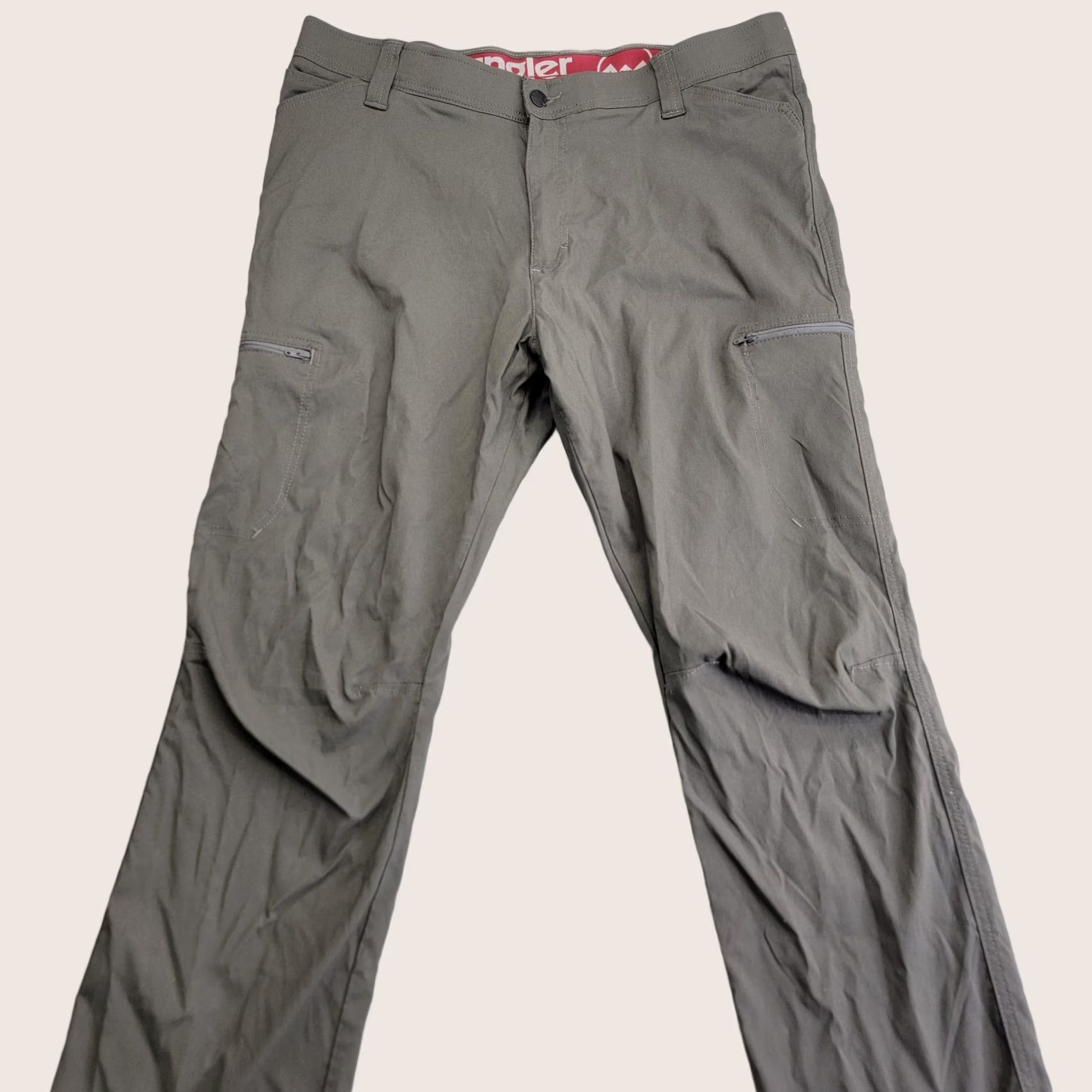 Wrangler Wrangler Pants Mens 33x33 Olive Nylon Stretch Zip Pocket Cargo Hiking Outdoor Size US 31 - 1 Thumbnail