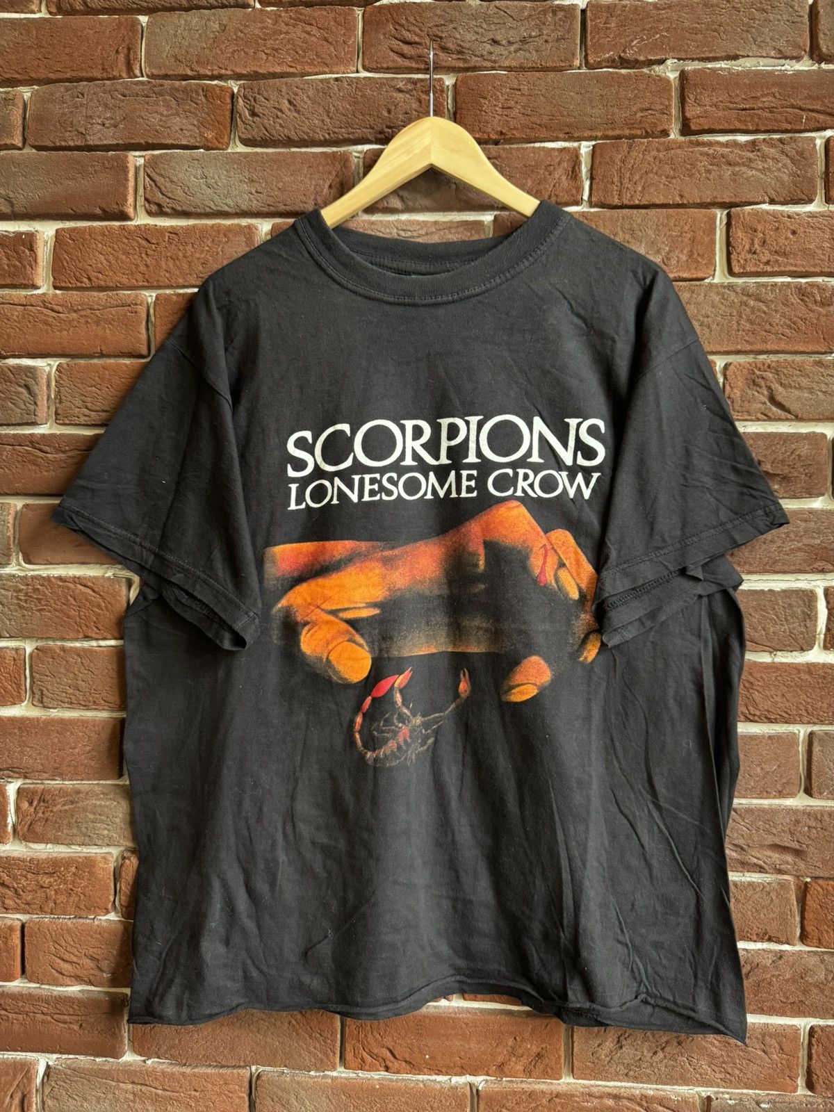 Band Tees Rare 90s Scorpions Lonesome Crow Vintage Rock Metal Band Tee Size US XL / EU 56 / 4 - 1 Thumbnail