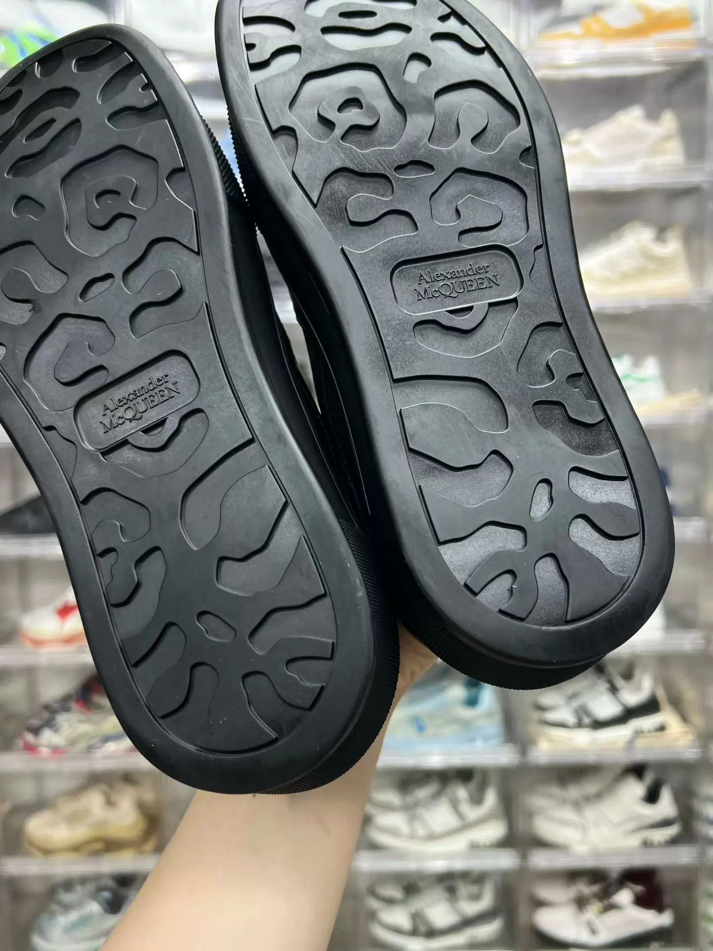 Alexander McQueen MCQ Deck Leather Low-Top Sneaker Black 41 (Like New) Size US 8 / EU 41 - 9 Thumbnail