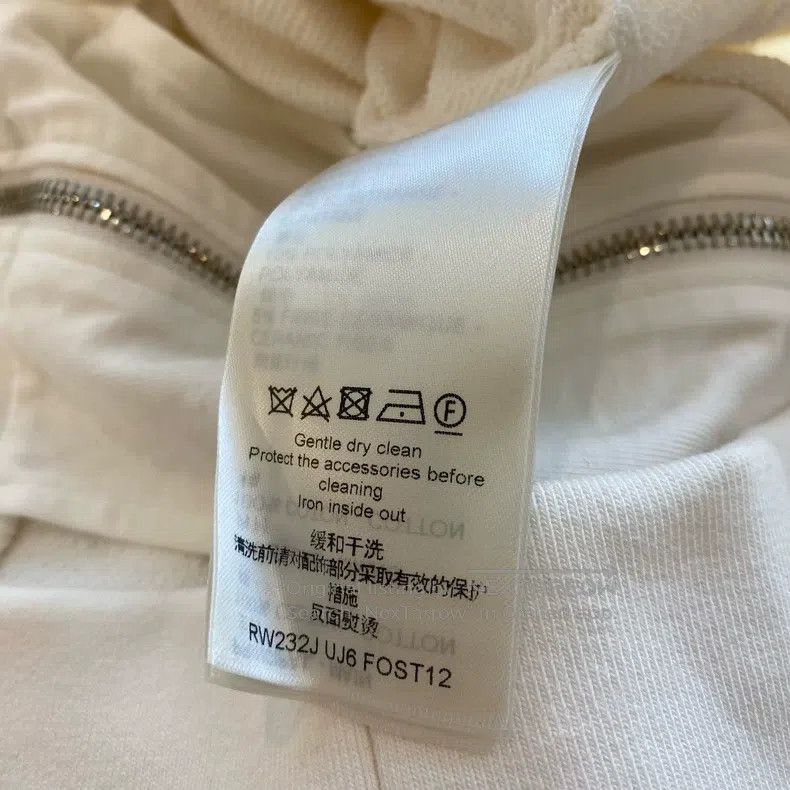 Louis Vuitton Louis Vuitton Yayoi Kusama Emblem Embroidered Hooded Zip J Size US S / EU 44-46 / 1 - 5 Thumbnail