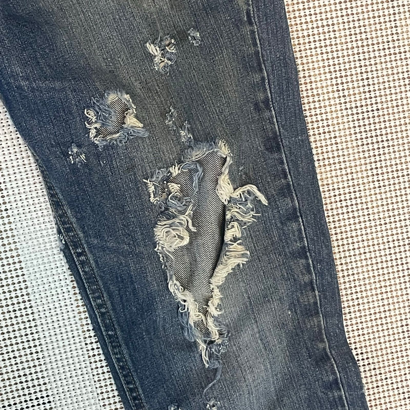 Levi's Levis 32x34 Destroyed Denim Jeans Mens Thrashed Tattered Size US 32 / EU 48 - 11 Thumbnail