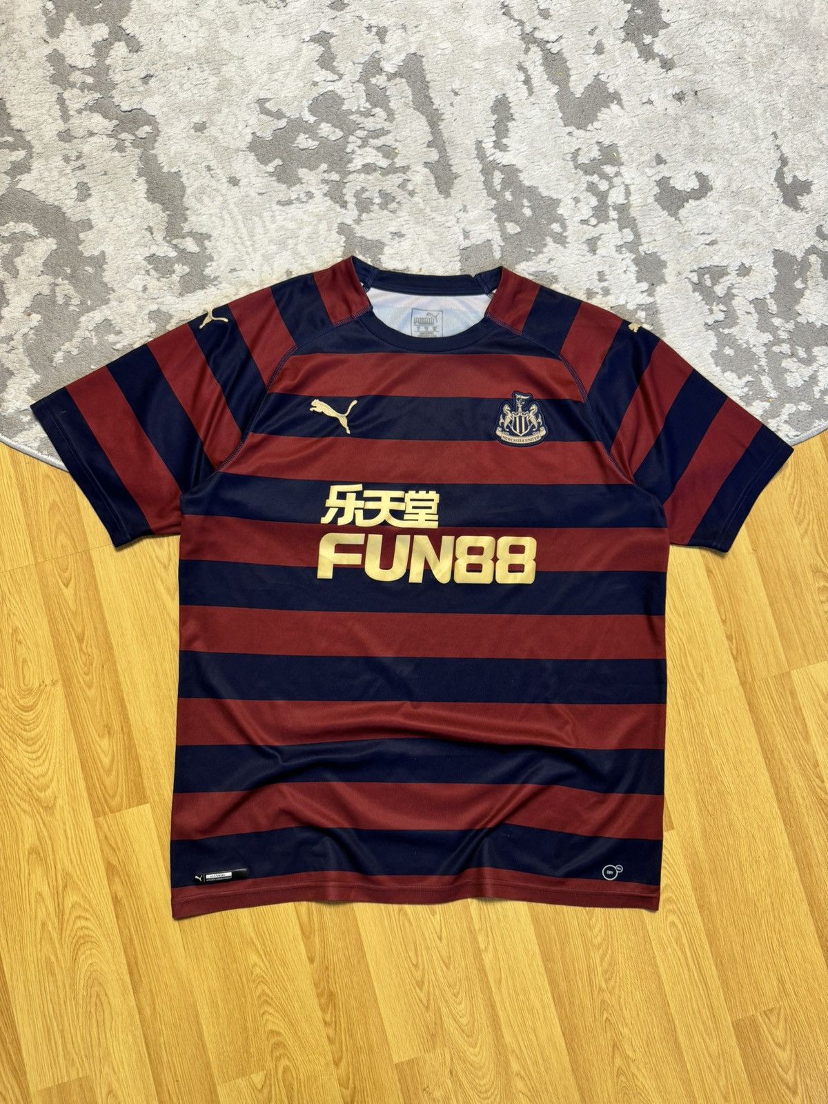 Puma × Vintage Puma Newcastle United 2018/2019 Football Soccer Shirt Jersey Size US XL / EU 56 / 4 - 1 Thumbnail