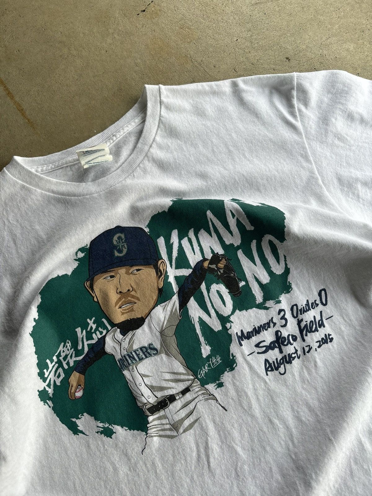 MLB × Vintage Crazy Seattle Mariners Hisashi Iwakuma 2015 Bobblehead Tee Size US M / EU 48-50 / 2 - 3 Thumbnail