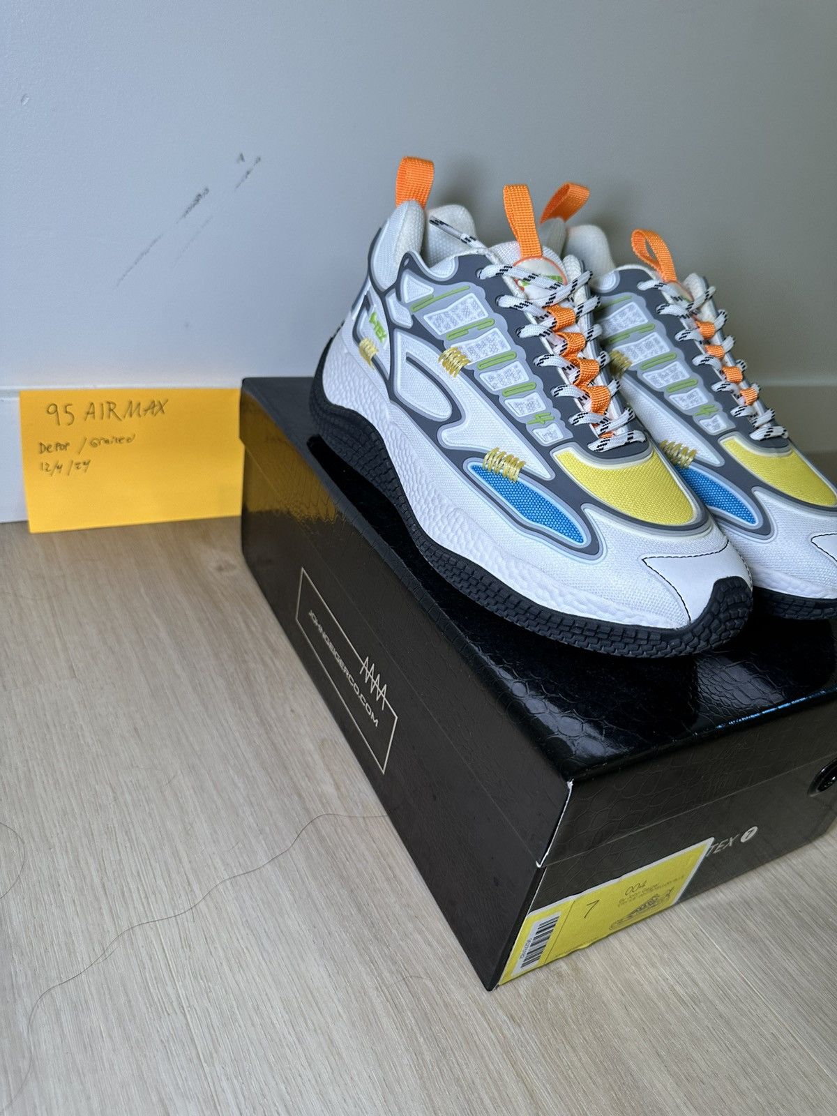 John Geiger John Geiger 004 “Dry Ice” Size US 7 / EU 40 - 8 Thumbnail