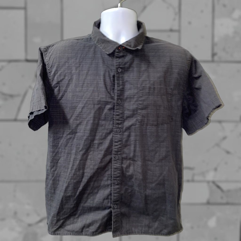 Mountain Hardwear Mountain Hardwear Mens Gray Short Sleeve Button Front Shirt Size L Size US L / EU 52-54 / 3 - 1 Thumbnail