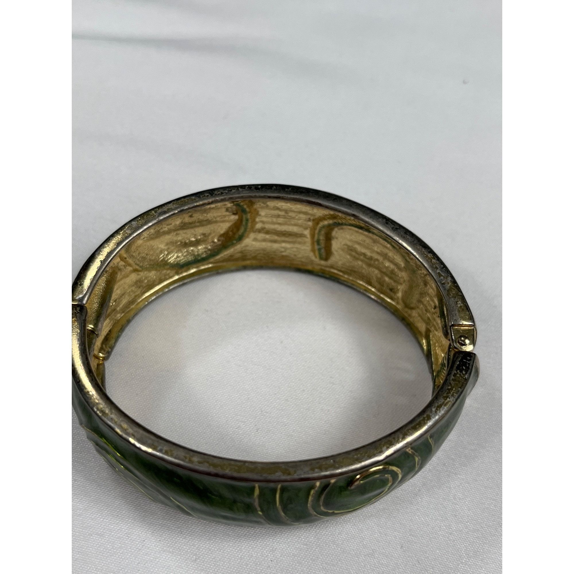 Other Green Gold Swirl Design Rhinestone Hinged Bangle Bracelet SK Size ONE SIZE - 4 Thumbnail