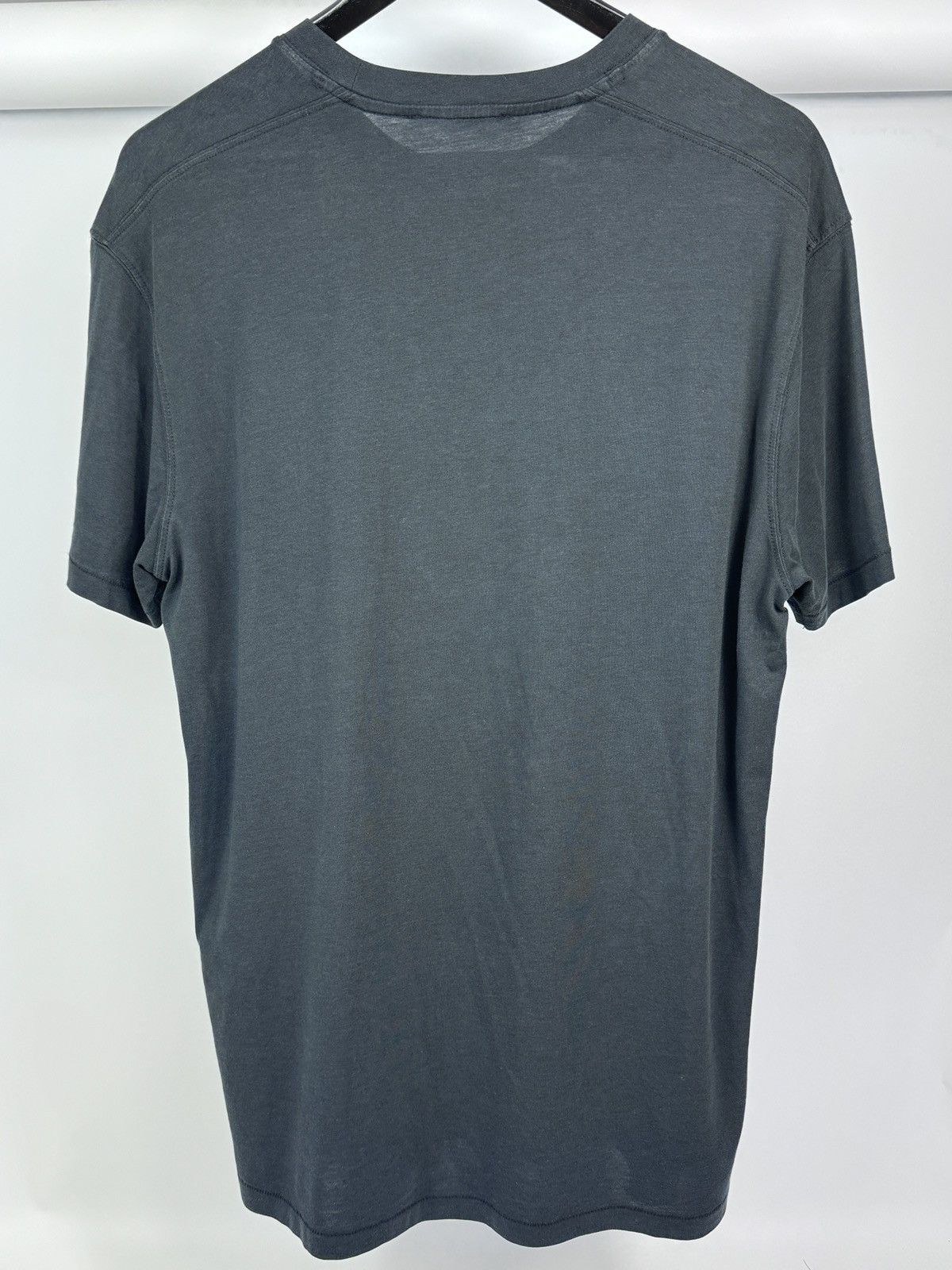 Tom Ford LOGO DETAILED T-SHIRT Size US L / EU 52-54 / 3 - 2 Thumbnail