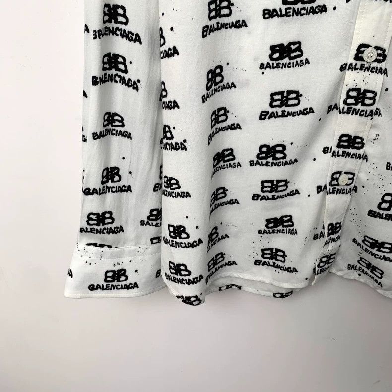 Balenciaga Balenciaga White logo jacquard full print lapel single bre Size US S / EU 44-46 / 1 - 4 Thumbnail