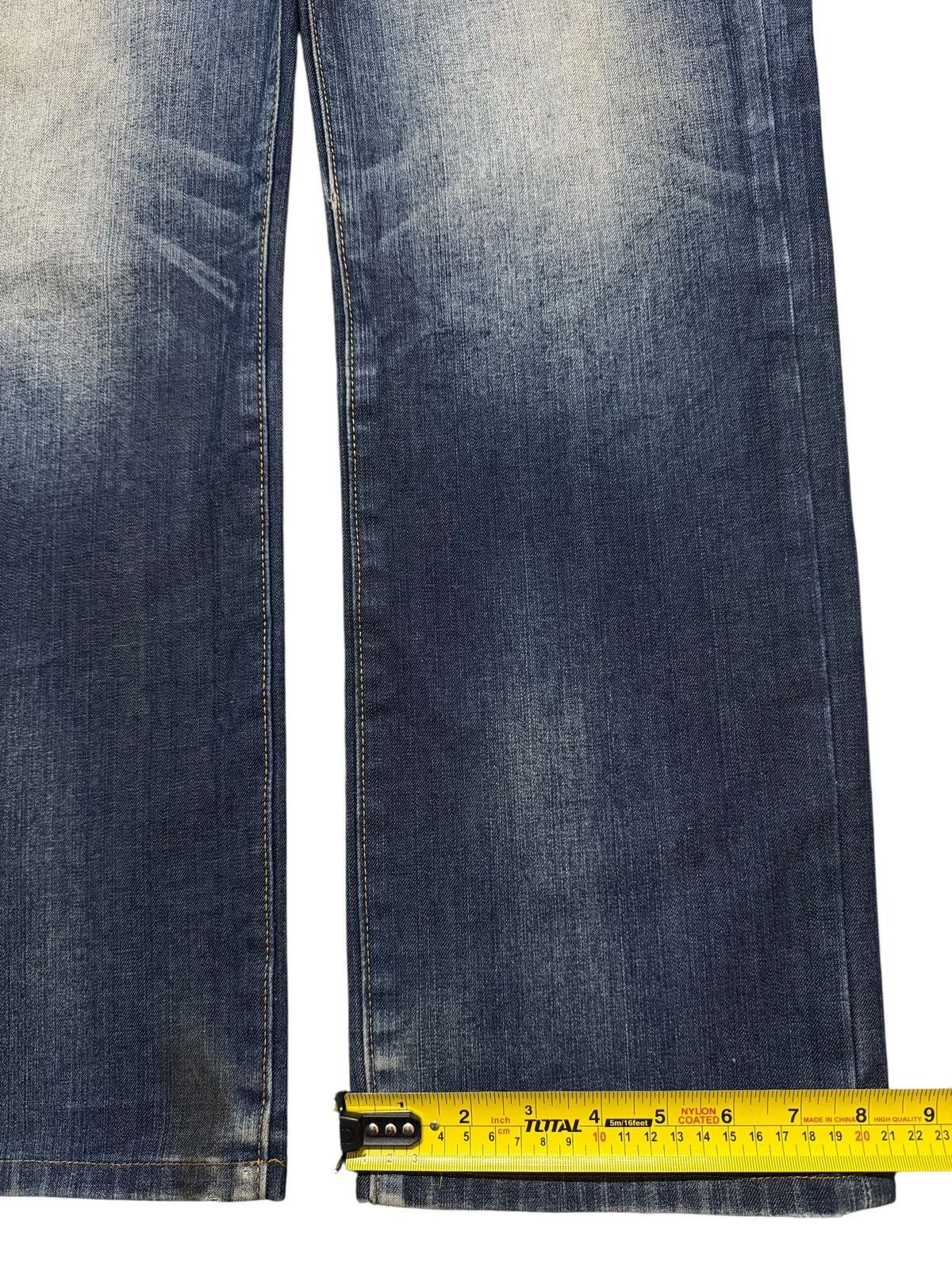 Uniqlo Vintage Y2K Japanese Uniqlo Blue Faded Whiskers Straight Leg Size US 32 / EU 48 - 12 Thumbnail
