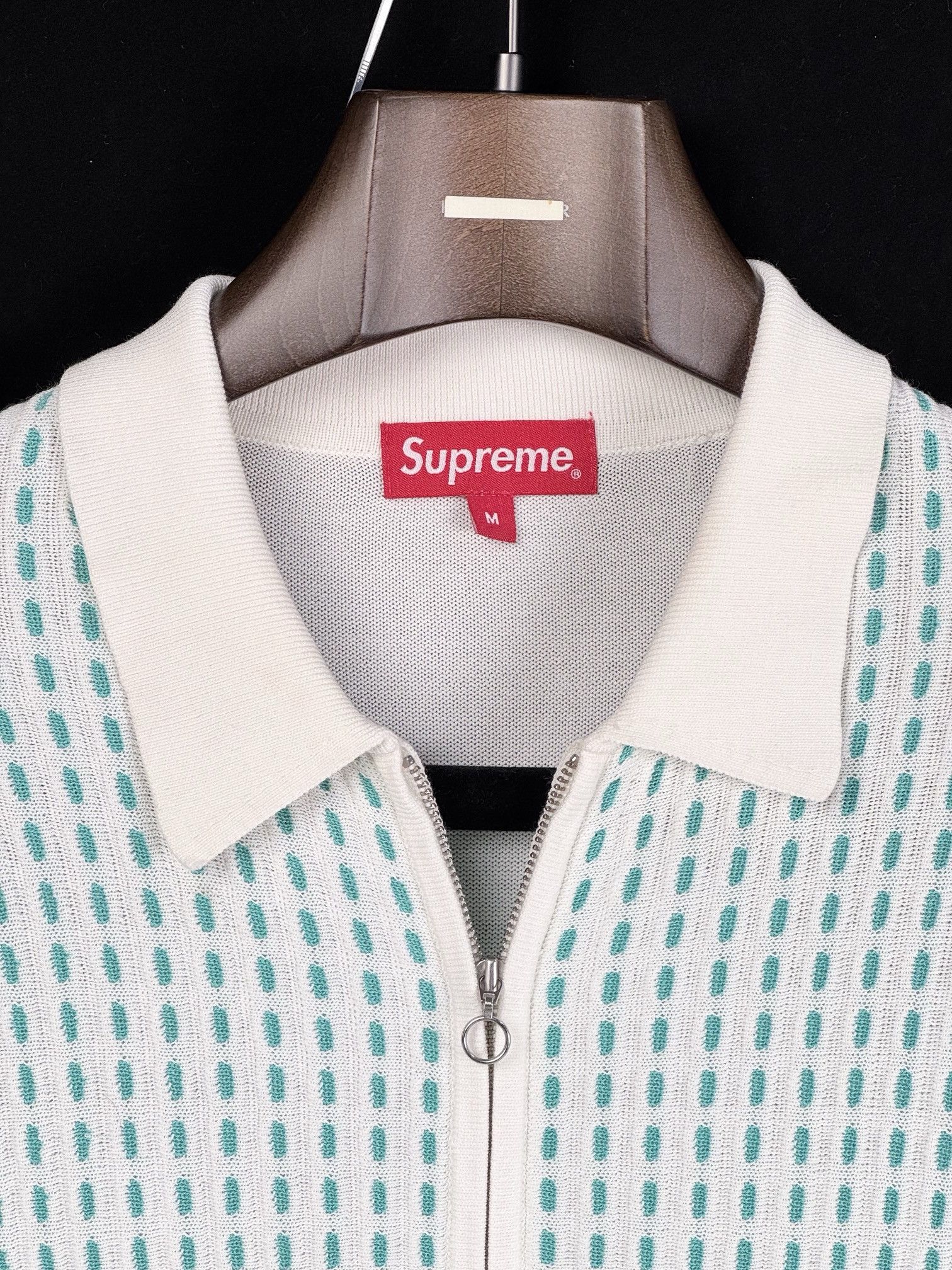Supreme UNWORN* SS18 Supreme Dashes Zip Up Knit Polo Size US M / EU 48-50 / 2 - 2 Thumbnail