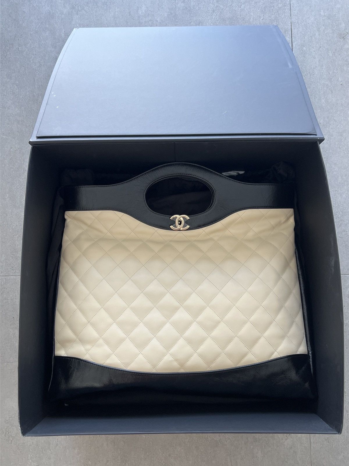 Chanel Chanel Tote Bag Size ONE SIZE - 2 Thumbnail