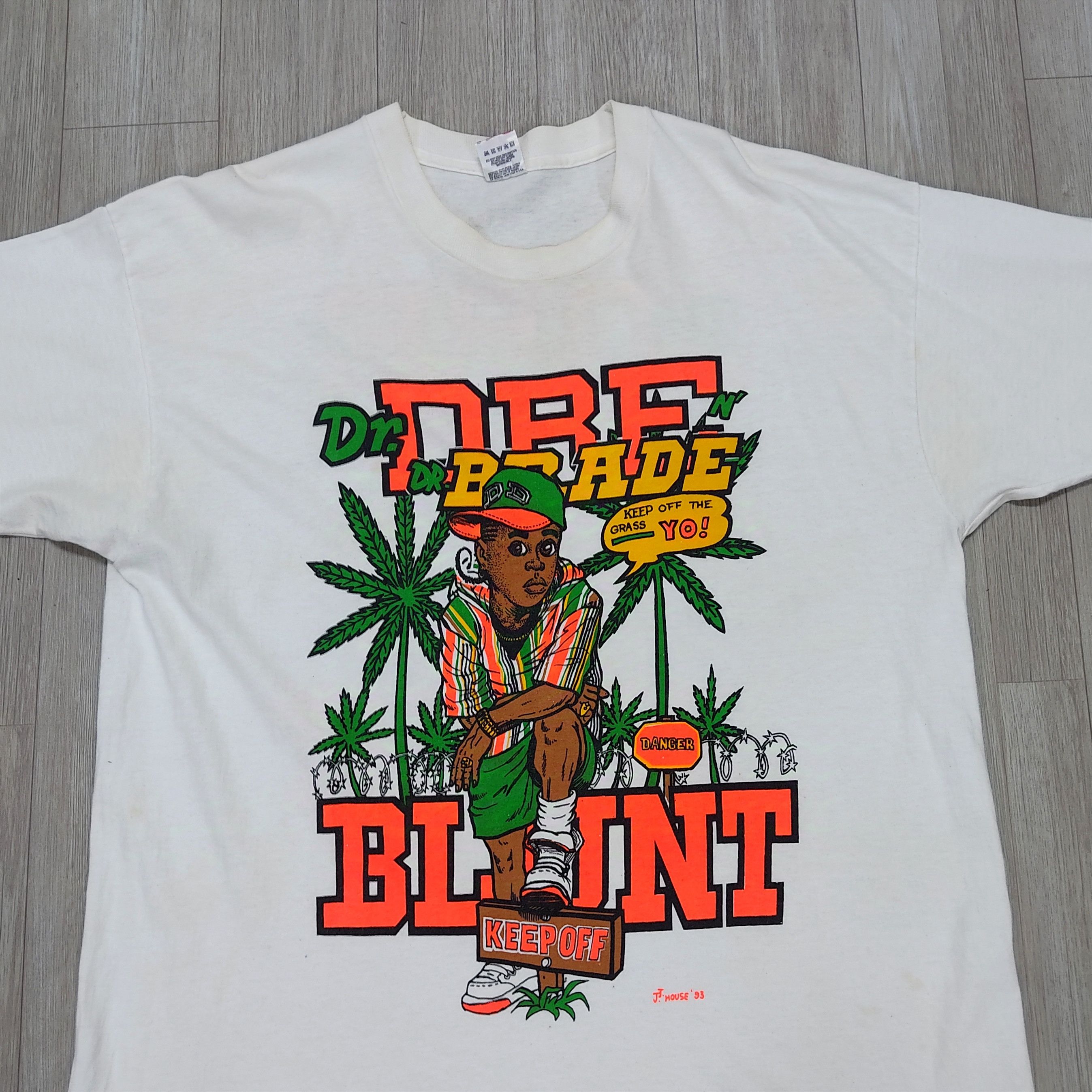 Rap Tees Vintage DR. DRE BLUNT BRADE ©J.J House 93 T-shirt Size US XL / EU 56 / 4 - 4 Thumbnail