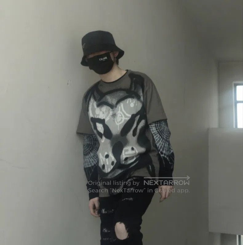 Givenchy Givenchy Spray Painted Short Sleeve T-Shirt Size US M / EU 48-50 / 2 - 9 Thumbnail