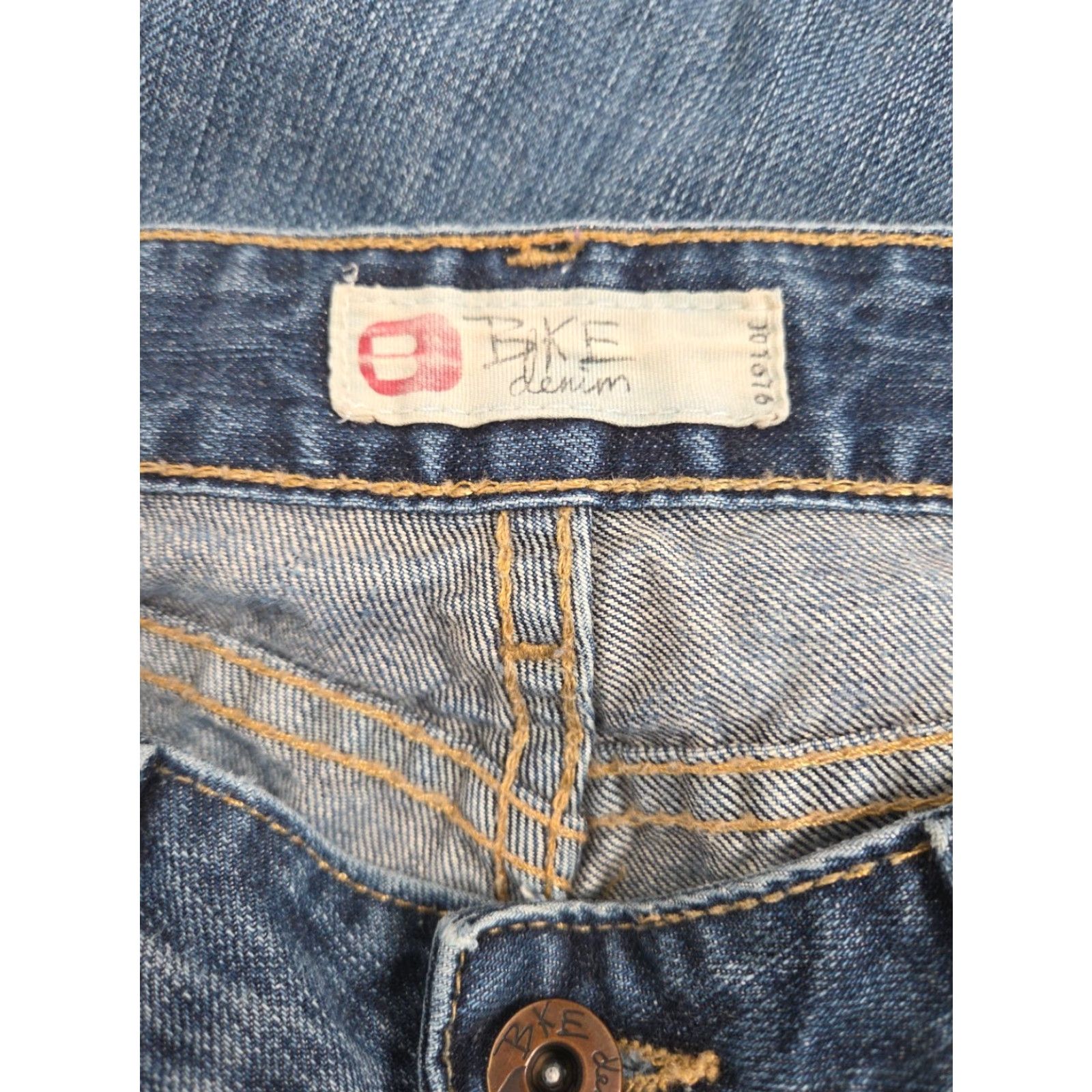 BKE BKE Denim Jeans Womens Boot Cut 31 29.5 Star 18 Distressed Belt Zipper Pocket 5-Pocket Blue Cotton Denim Regular Size Type Regular Womens Size 24" / US 00 / IT 34 - 5 Thumbnail