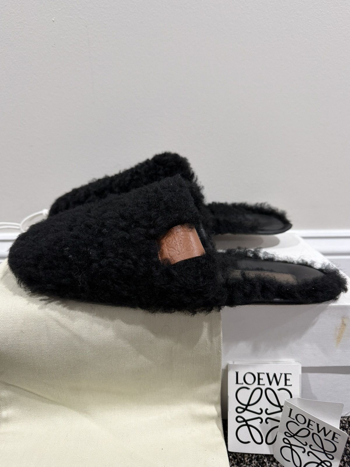 Loewe Loewe Shearling Black Wool Anagram Logo Slip On Slippers Size US 9 / EU 42 - 2 Thumbnail