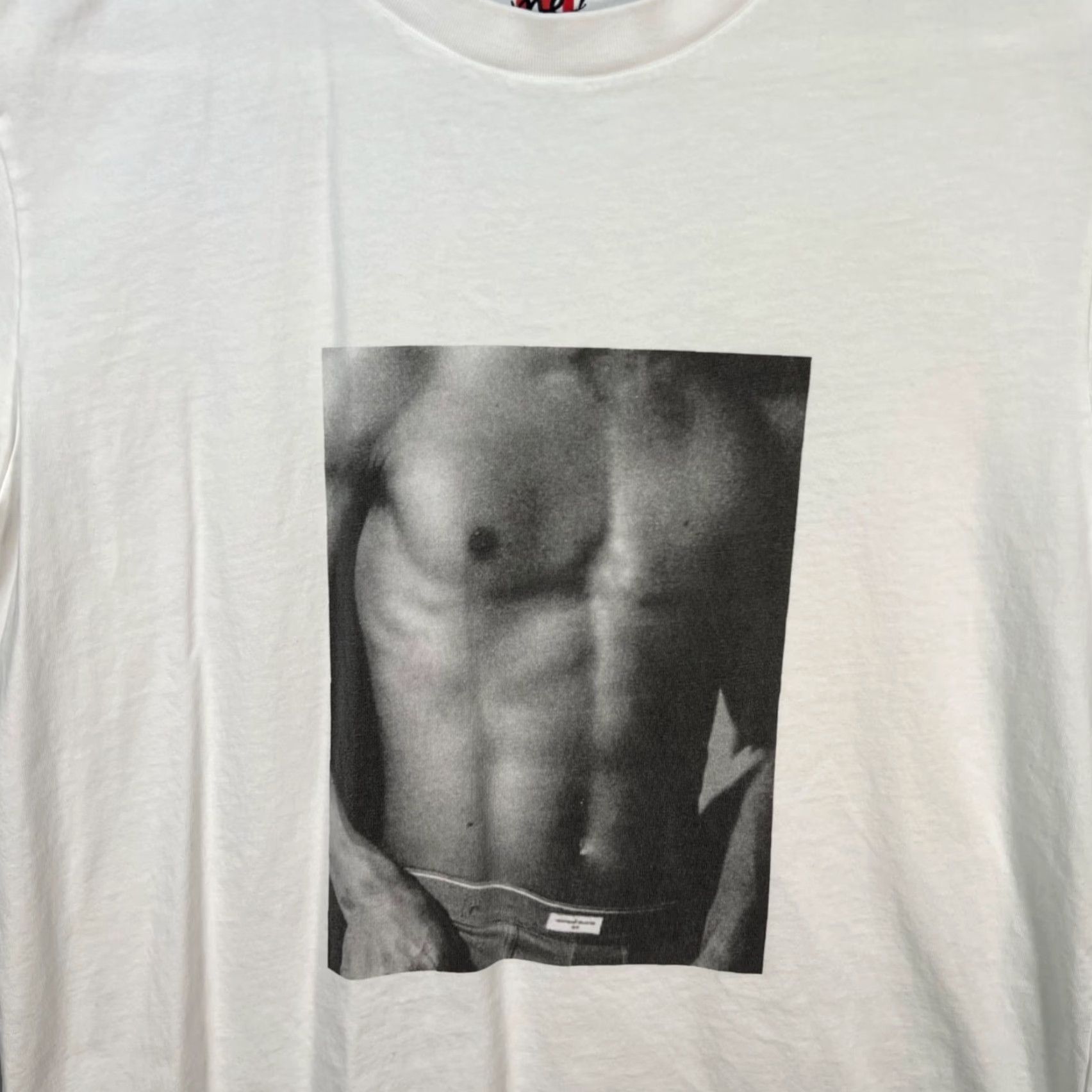 Uniqlo Uniqlo UT me! Mens Size Medium White Graphic T-Shirt Size US M / EU 48-50 / 2 - 5 Thumbnail