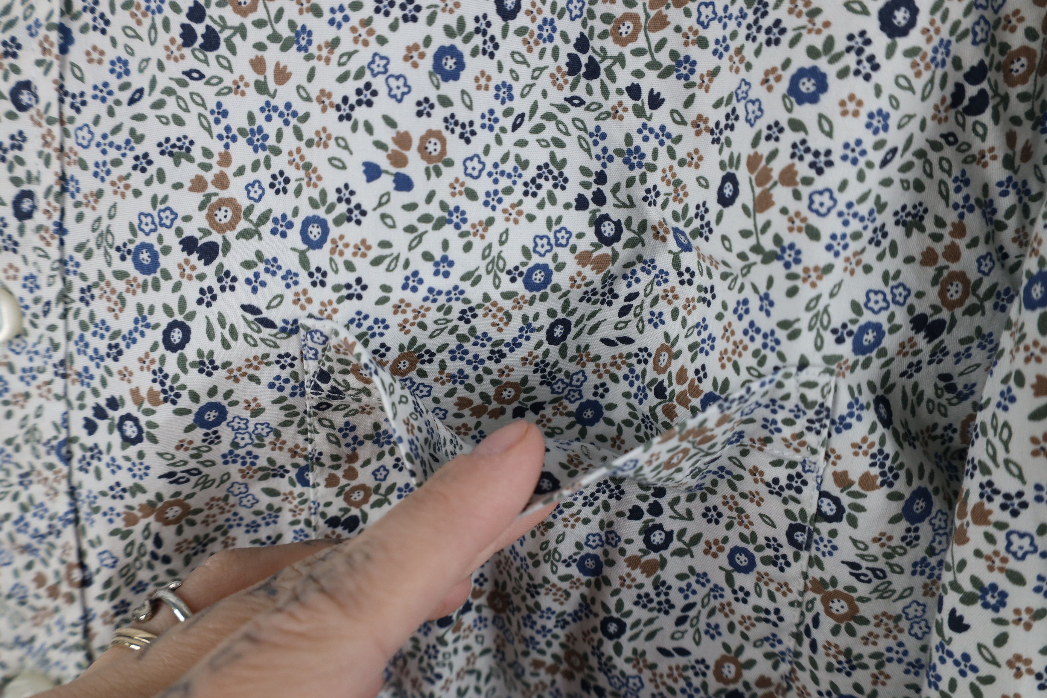 J.Crew J Crew Flex Washed Flower All Over Print Button Down Shirt Size US L / EU 52-54 / 3 - 5 Thumbnail
