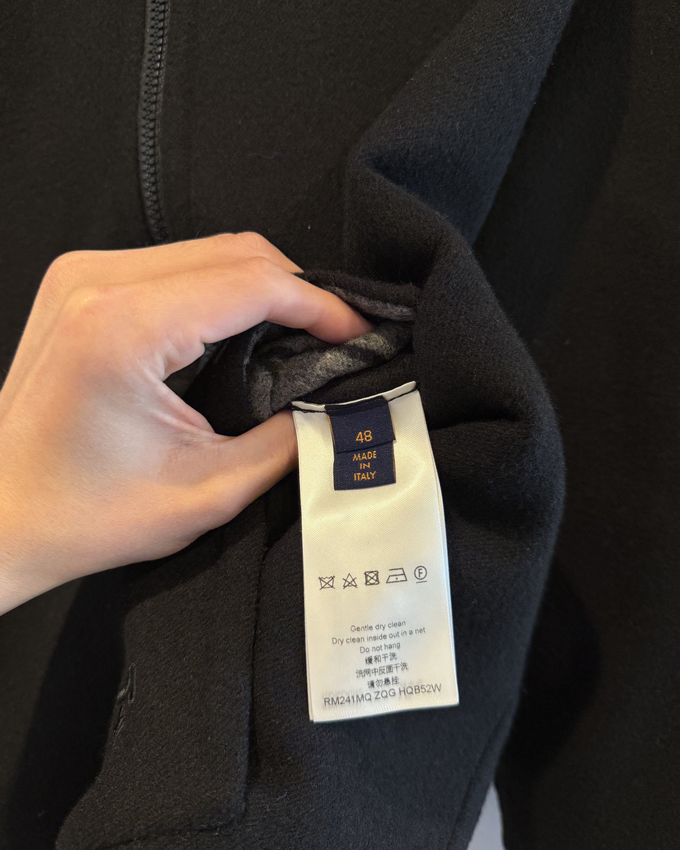 Louis Vuitton Louis Vuitton Reversible Monogram Flower Shearling Hoodie Size US M / EU 48-50 / 2 - 10 Thumbnail