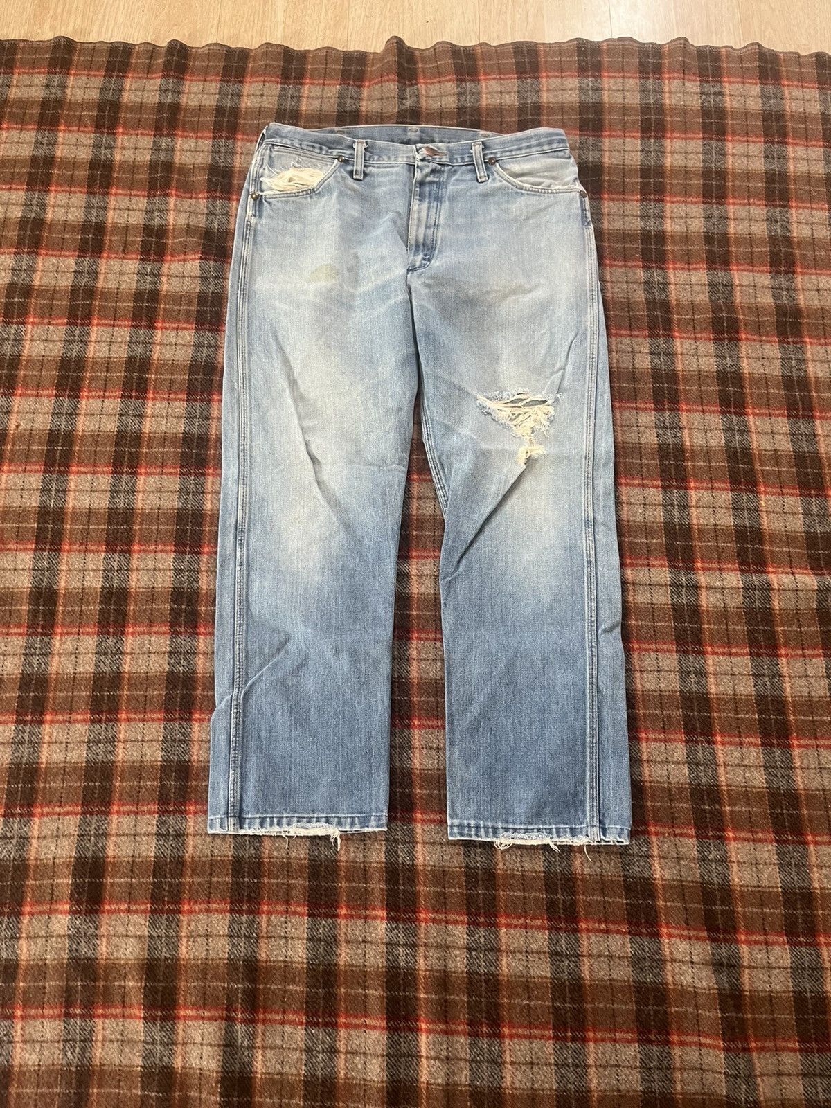 Wrangler Vintage 80’s made in USA Wrangler Boot Thrashed denim Jeans Size US 35 - 1 Thumbnail