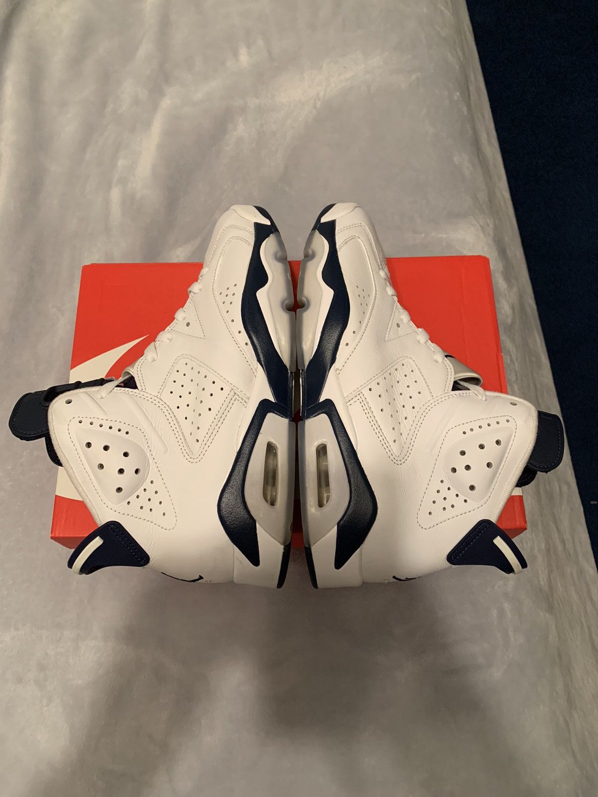 Jordan Brand Jordan 6 Retro Midnight Navy 2022 Size 9.5 Size US 9.5 / EU 42-43 - 3 Thumbnail
