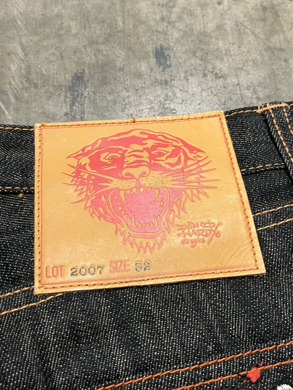 Ed Hardy × Vintage Ed hardy y2k jorts 2007 denim embroidered skater rare Size US 32 / EU 48 - 6 Thumbnail