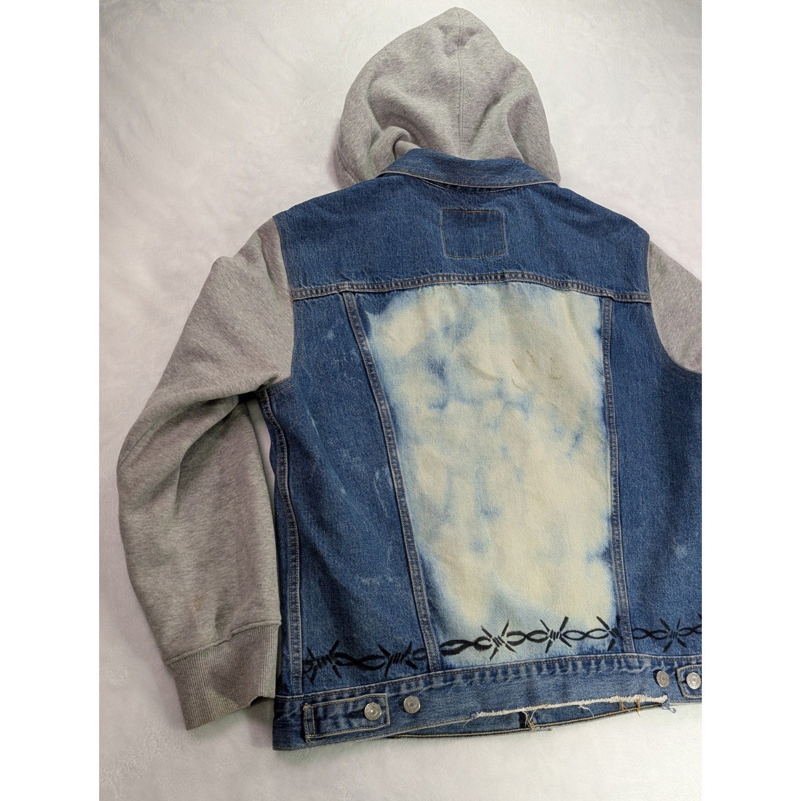 Levi's Custom Levi’s Barbed Wire Bleached Hooded Trucker Jacket L Size US L / EU 52-54 / 3 - 10 Thumbnail
