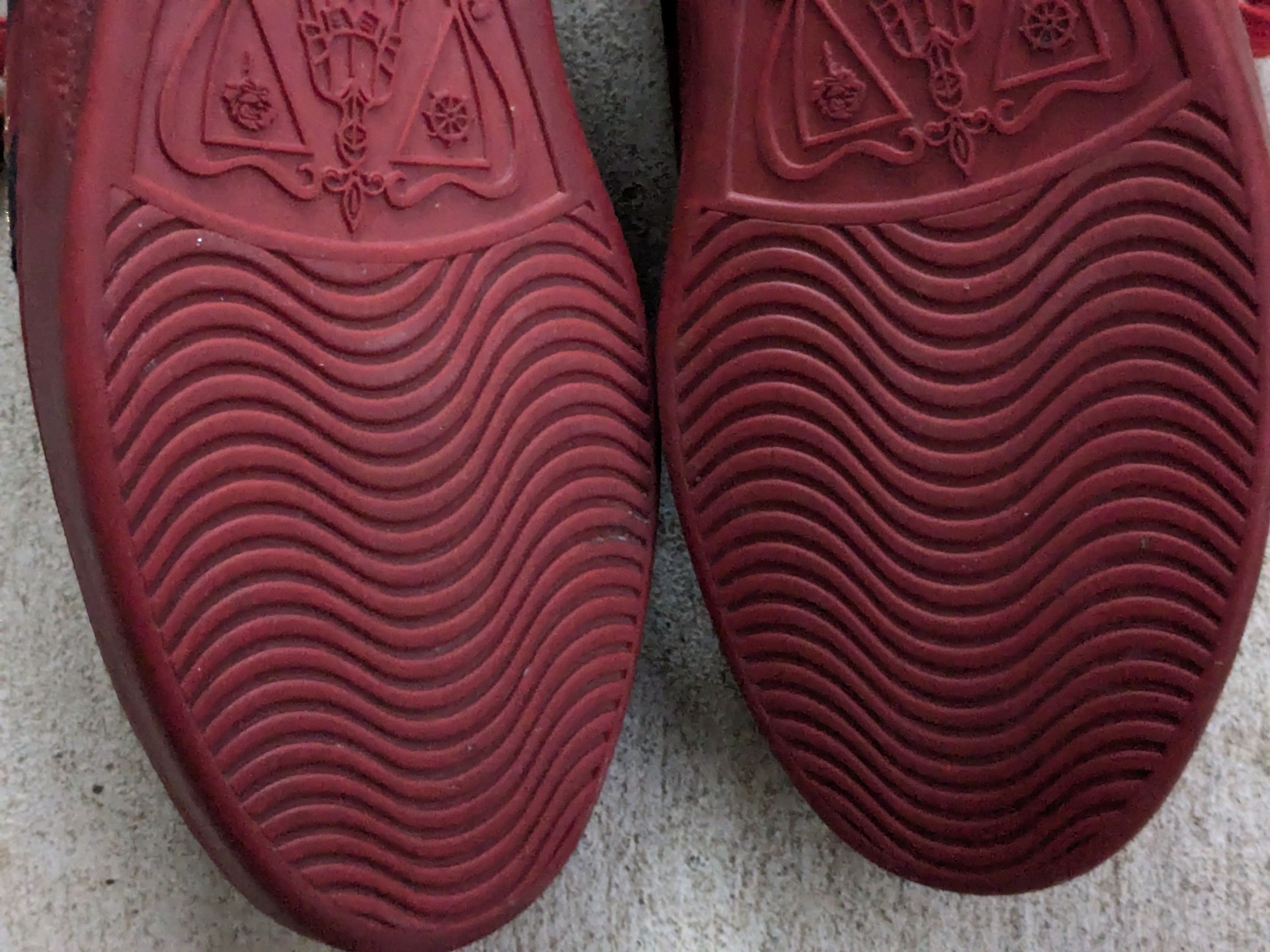 Gucci Gucci Ace Sneakers Red Bee 9.5 Leather Low Tops Size US 9.5 / EU 42-43 - 14 Thumbnail
