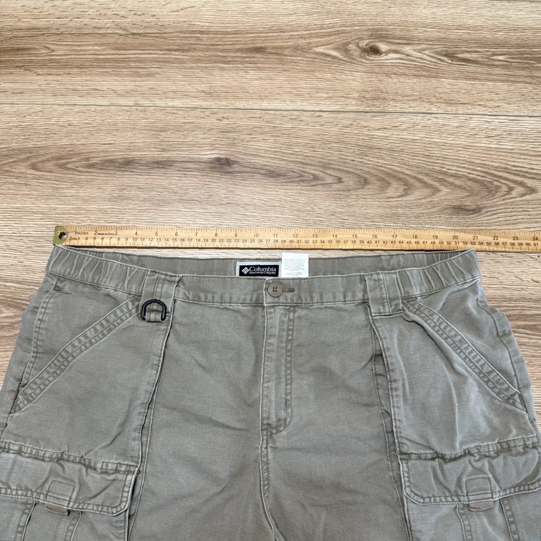 Vintage VINTAGE Columbia Cargo Shorts Men XL Green Outdoor Hiking Pockets Summer Size US 36 / EU 52 - 3 Thumbnail