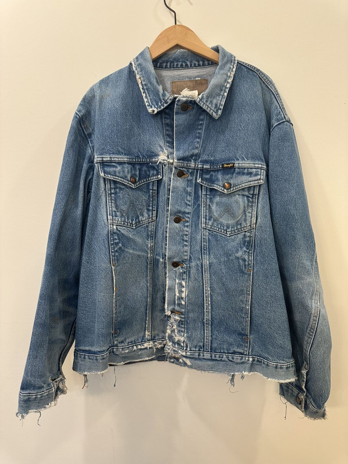 Wrangler Vintage Wrangler Thrashed Denim Jacket XXL Size US XXL / EU 58 / 5 - 1 Thumbnail