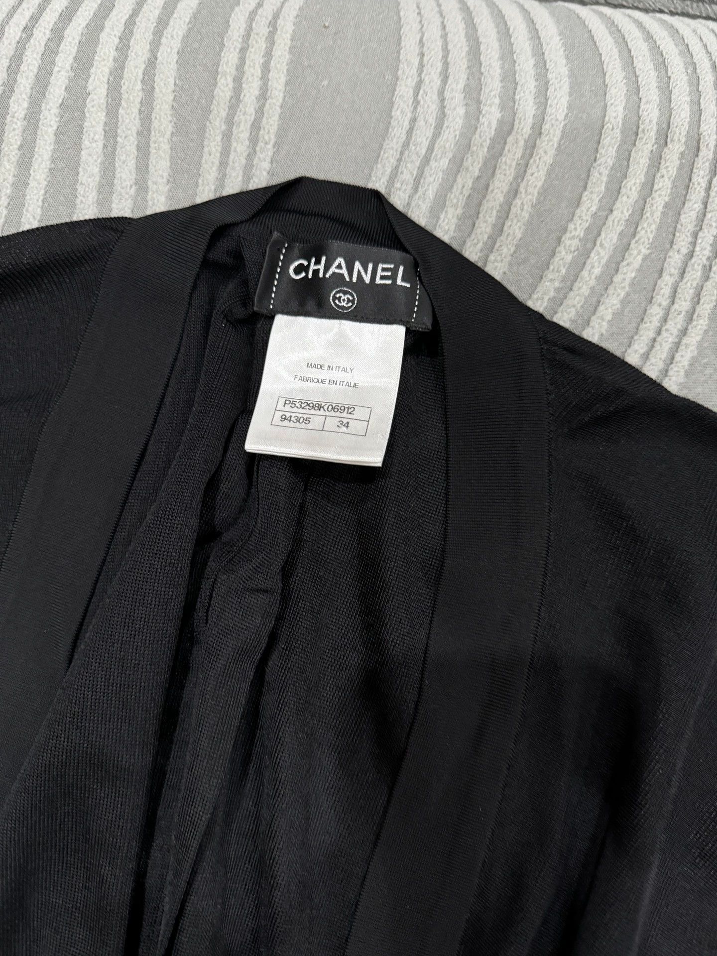 Chanel CHANEL Women's Authentic Blouse Size XS / US 0-2 / IT 36-38 - 2 Thumbnail