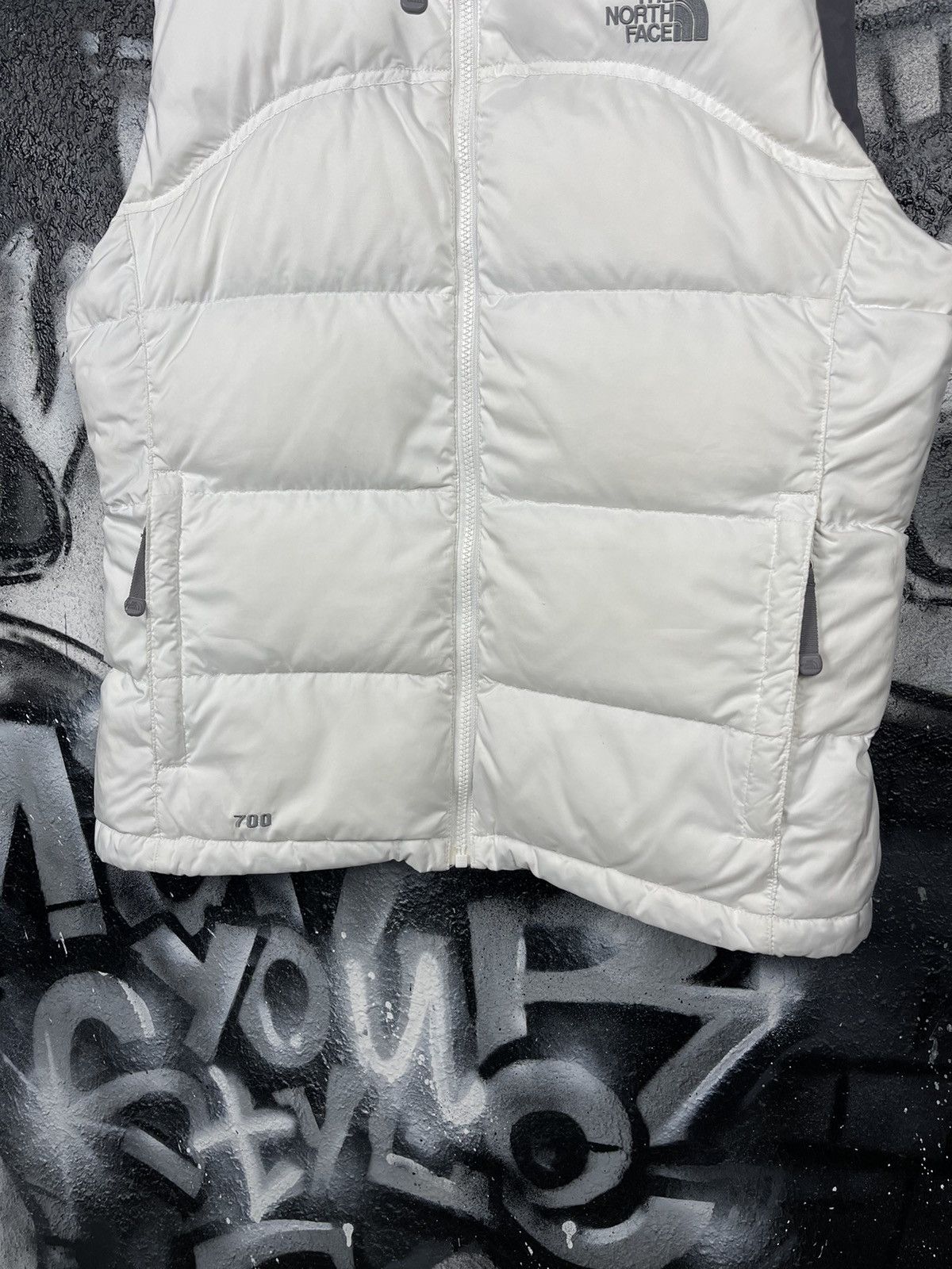 The North Face The North Face 700 Vintage White Goose Down Vest WMNS Size M Size M / US 6-8 / IT 42-44 - 4 Thumbnail