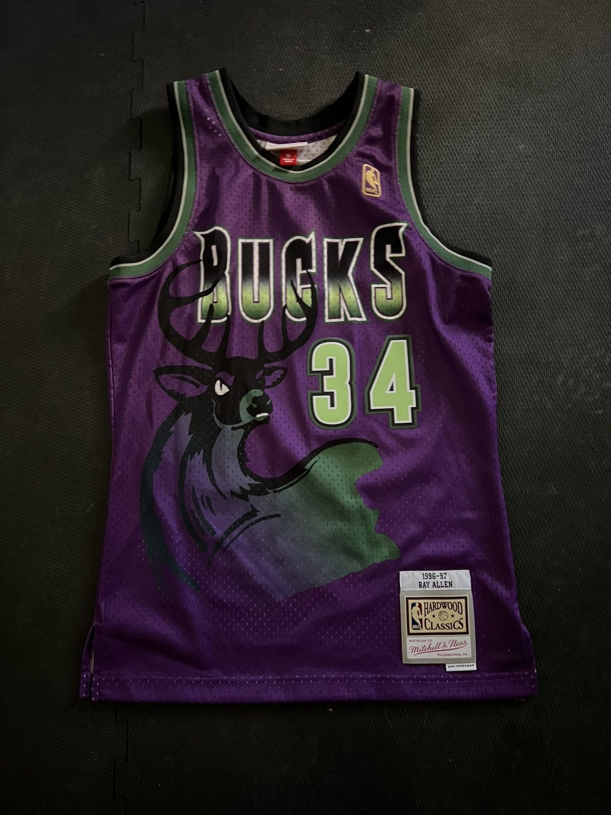 NBA Hardwood Classics Ray Allen Jersey Size US S / EU 44-46 / 1 - 1 Thumbnail