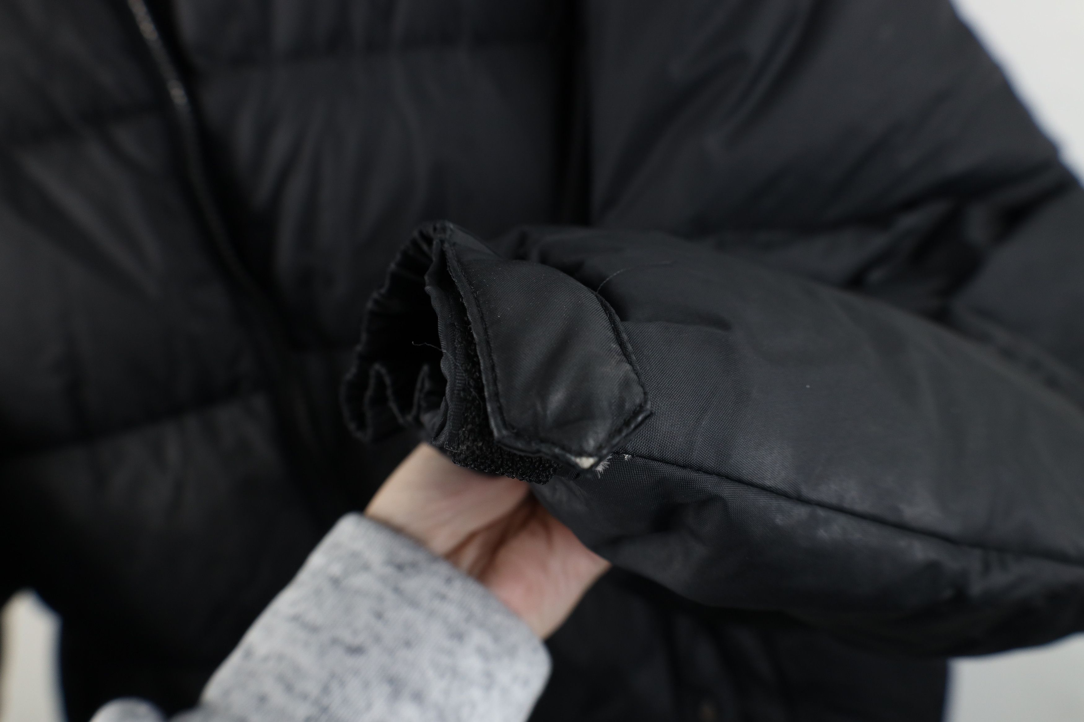 Vintage 90s Gap Duck Down Hooded Puffer Jacket Black