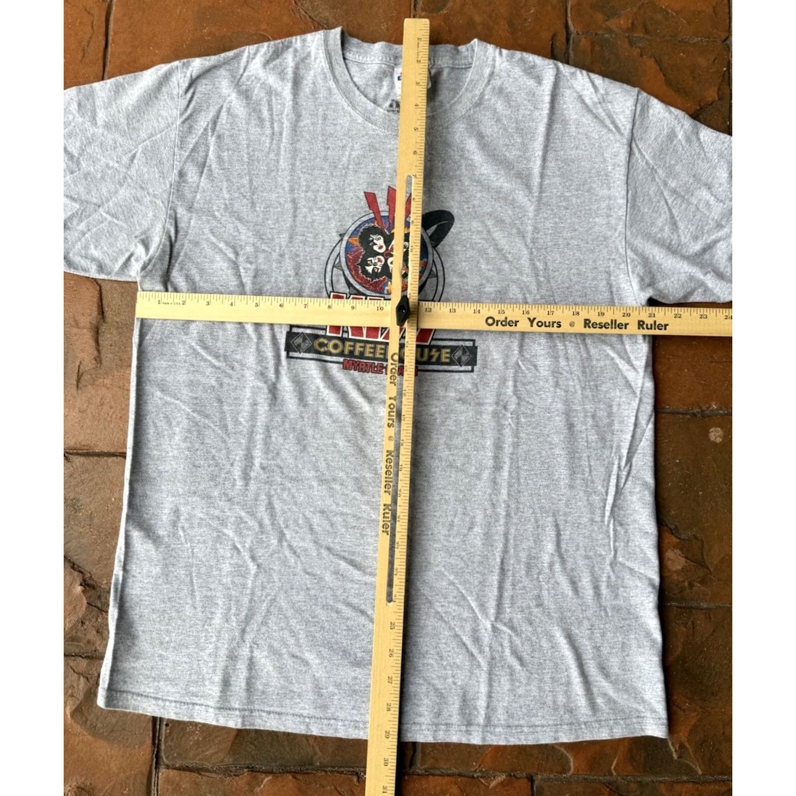 Hanes VINTAGE Kiss Coffee House T-Shirt Unisex Adults L Gray Hanes Crew Neck Short Sleeve Band Music 70s 80s 90s Rock N Roll Over KISS ARMY Logo Size US L / EU 52-54 / 3 - 4 Thumbnail