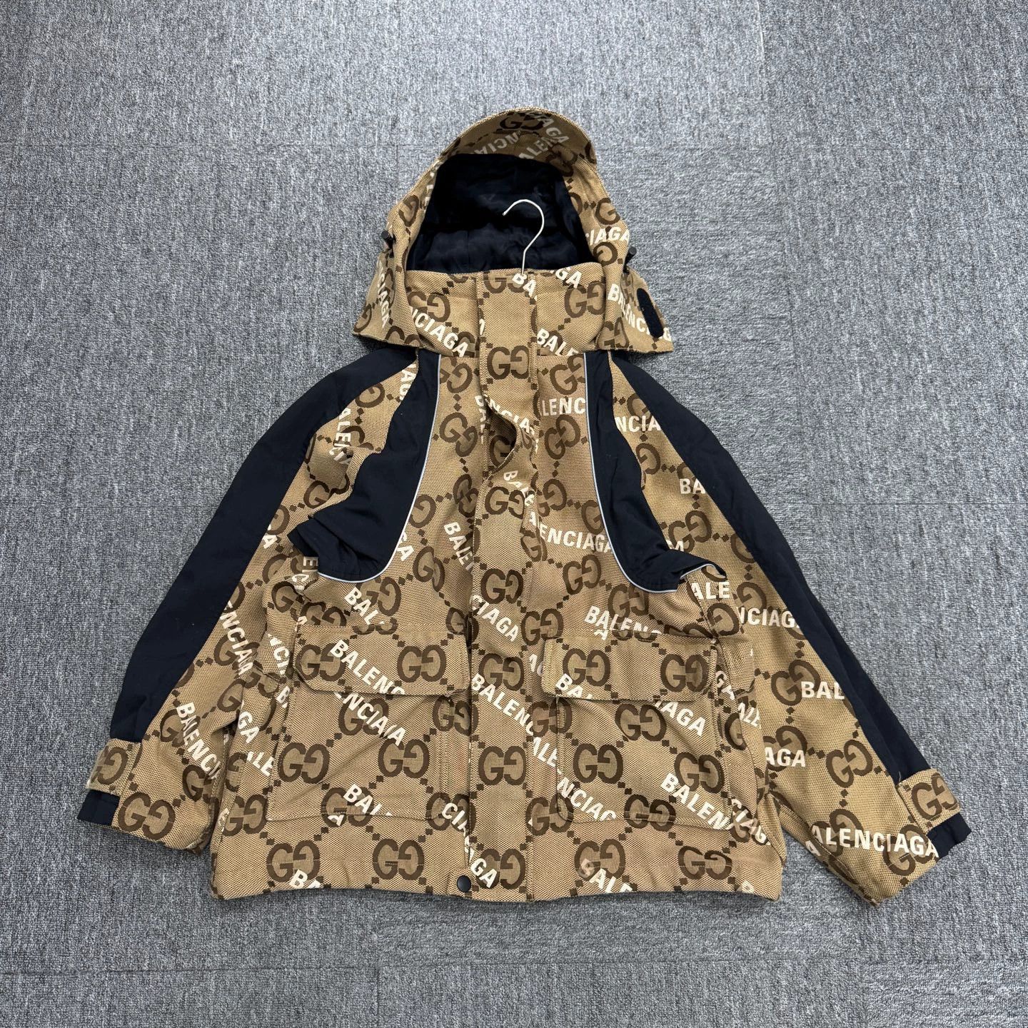 Gucci Gucci Balenciaga Text Print Jacket 36 Size US XXS / EU 40 - 1 Thumbnail