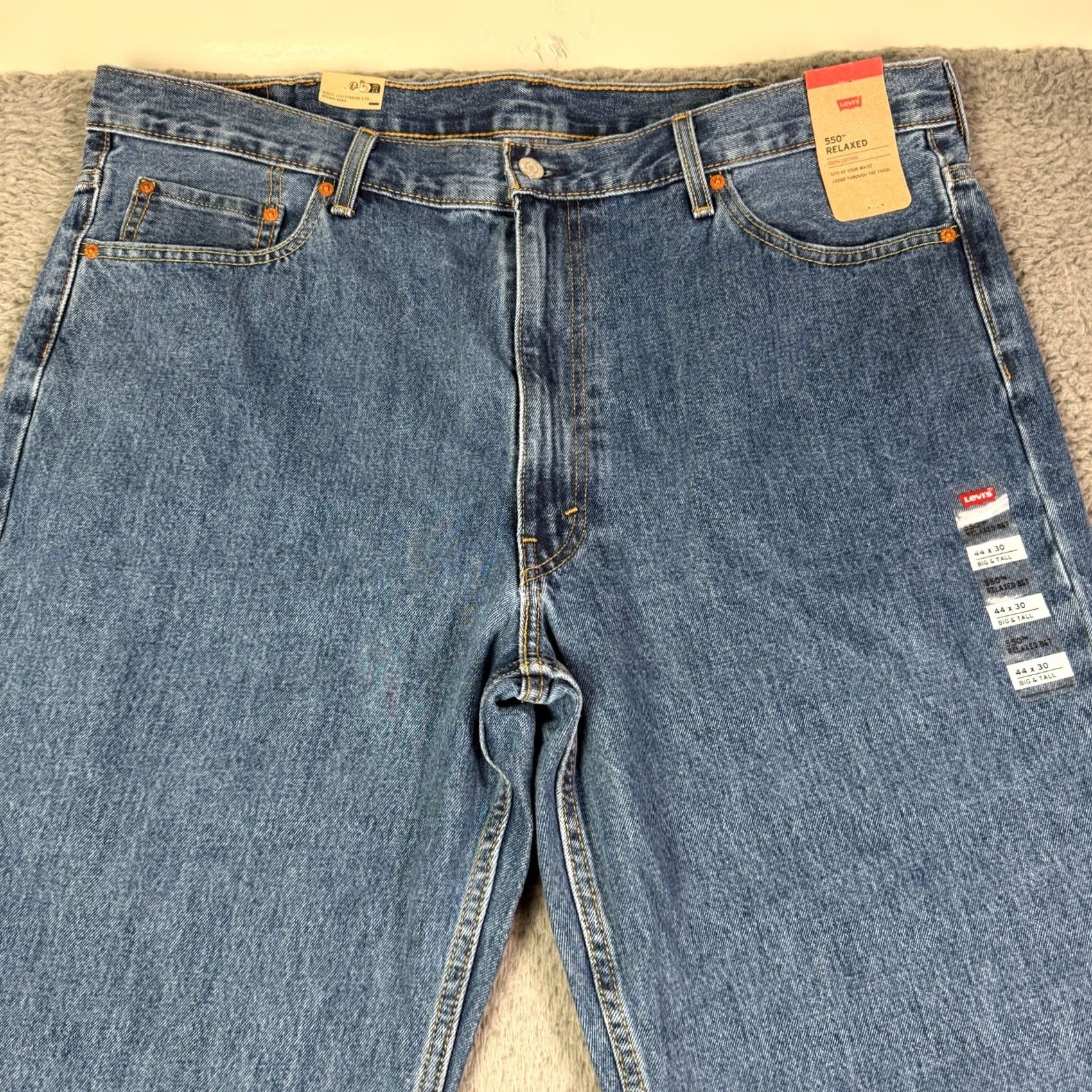 Levi's Levi's 550 Jeans 44x30 Blue Medium Wash Relaxed Denim Solid Cowboy NEW Mens Regular Jeans Size US 44 / EU 60 - 2 Thumbnail
