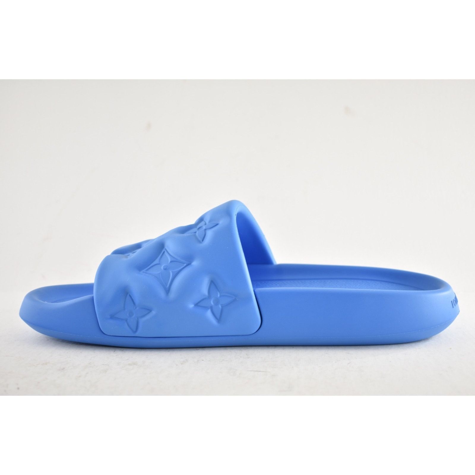 Louis Vuitton Louis Vuitton Waterfront Monogram LV Sandal UK 9 US 10 11 Size US 9 / EU 42 - 10 Thumbnail