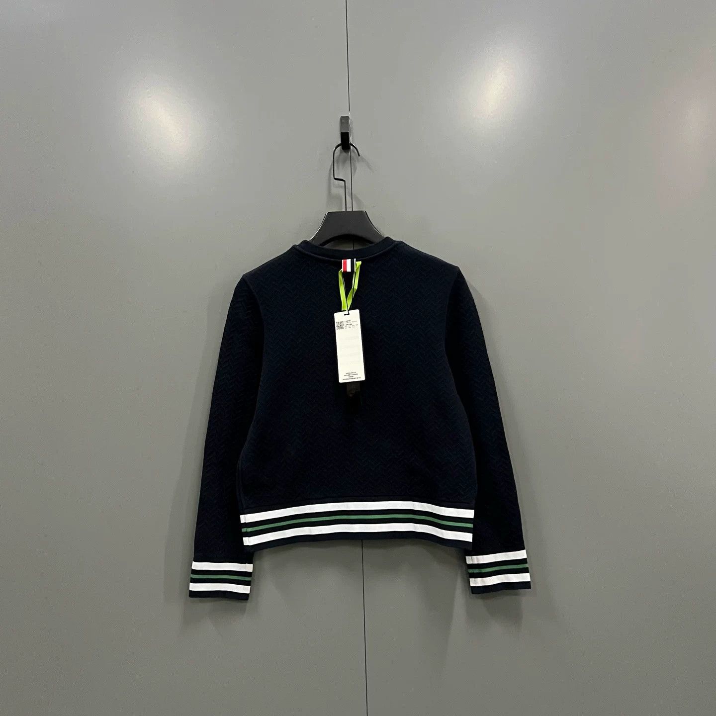 Thom Browne Thom Browne TB Striped Trim Logo Sweatshirt Size US XS / EU 42 / 0 - 4 Thumbnail