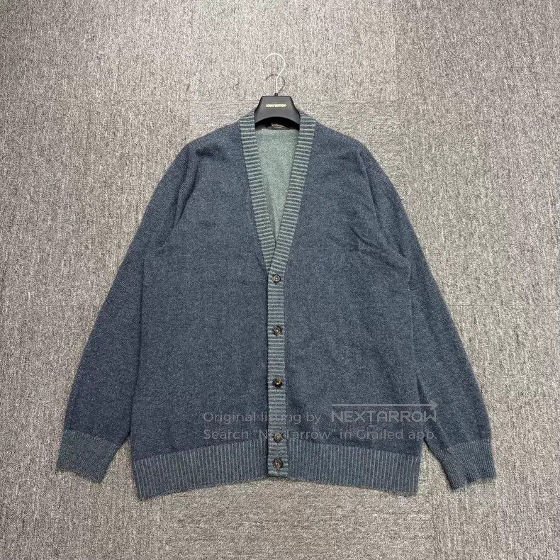 Loro Piana Loro Piana V-neck cashmere knit cardigan Size US XL / EU 56 / 4 - 1 Thumbnail